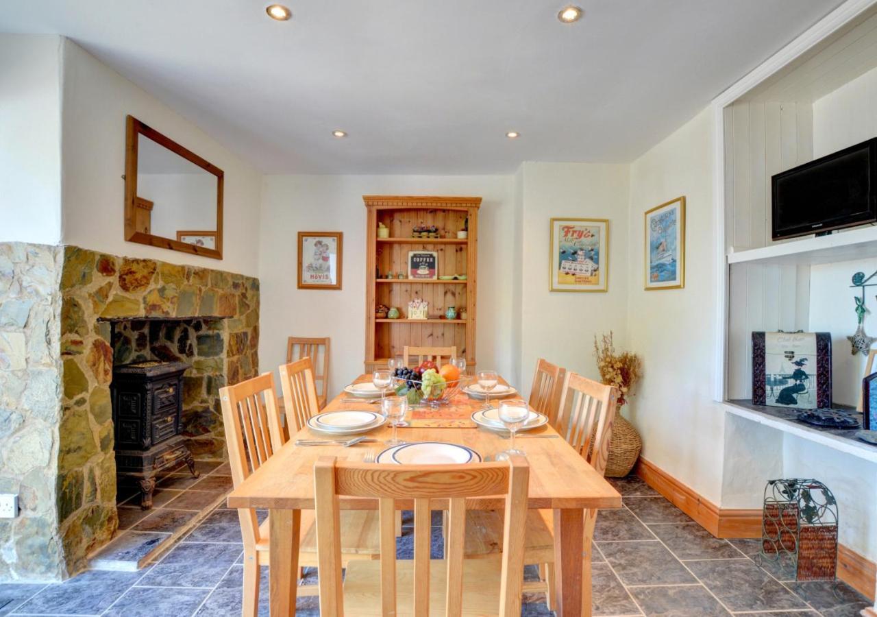 4 Bed in New Quay oc-was409