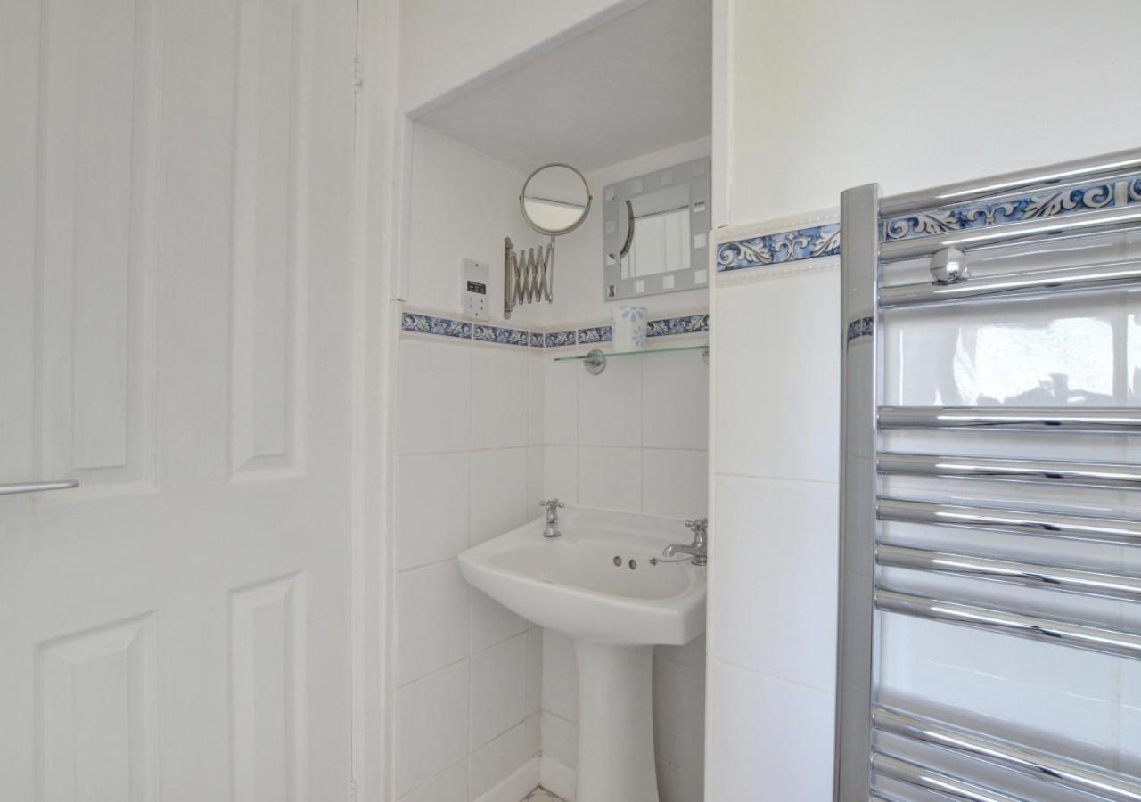 4 Bed in New Quay oc-was409