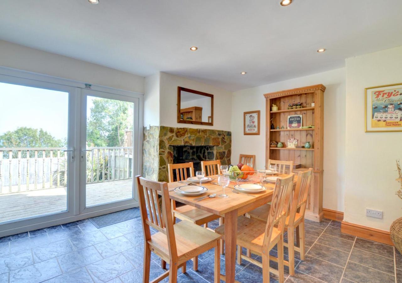 4 Bed in New Quay oc-was409