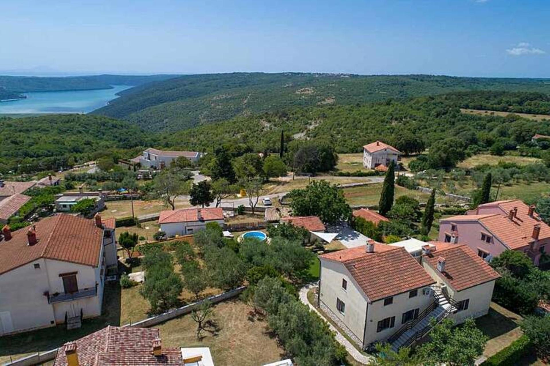 Hotel House Fran - Image 1