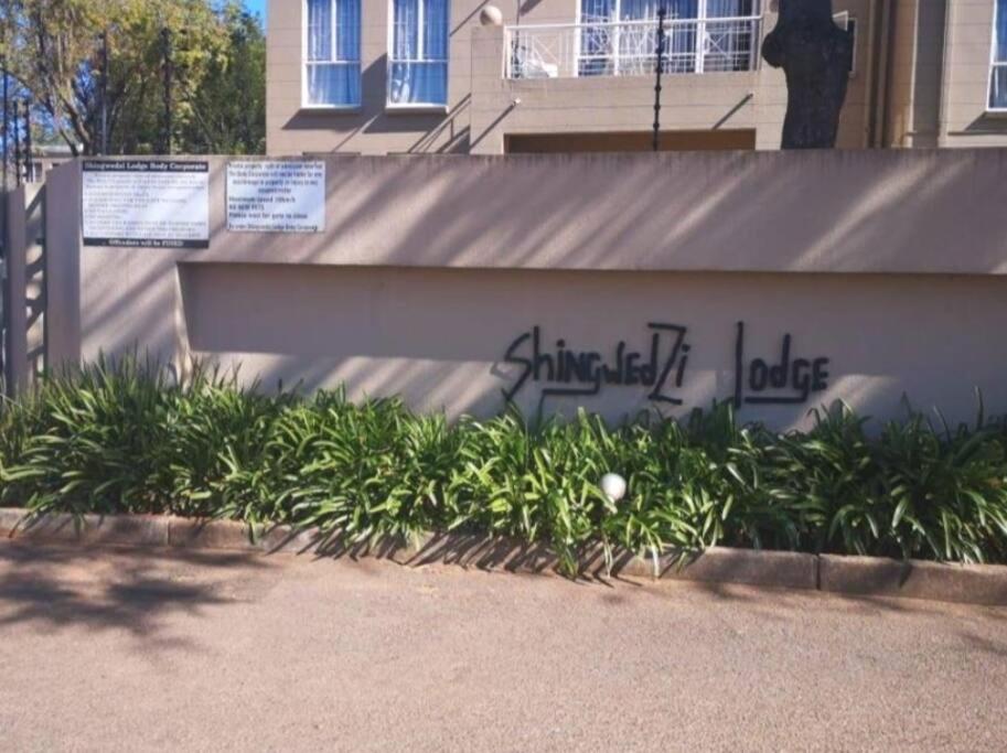 Fully Furnished 3 bedroom apartment rental view 4