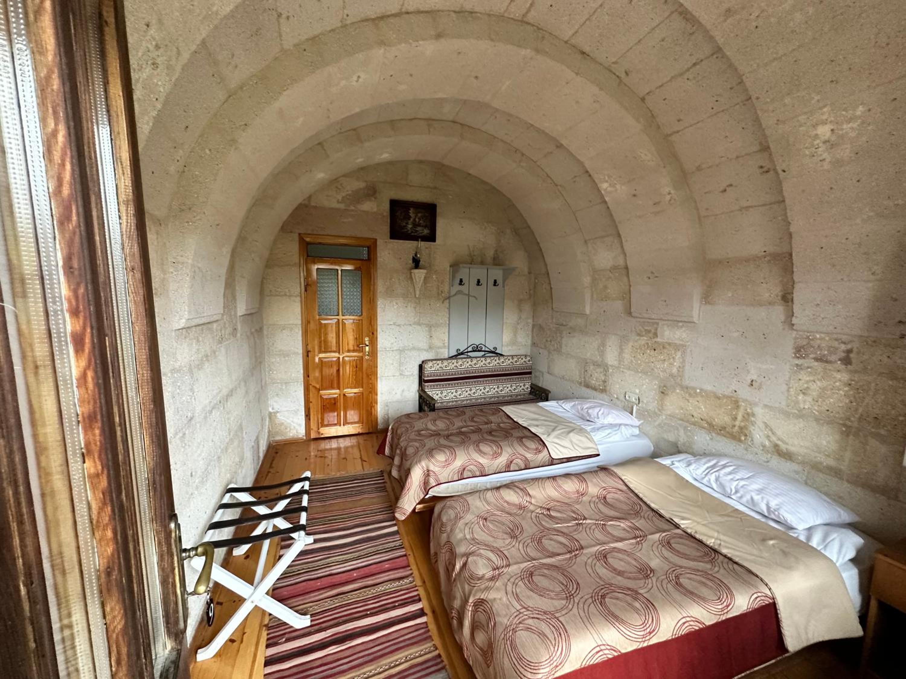 Anatolia Raymonde Cave House