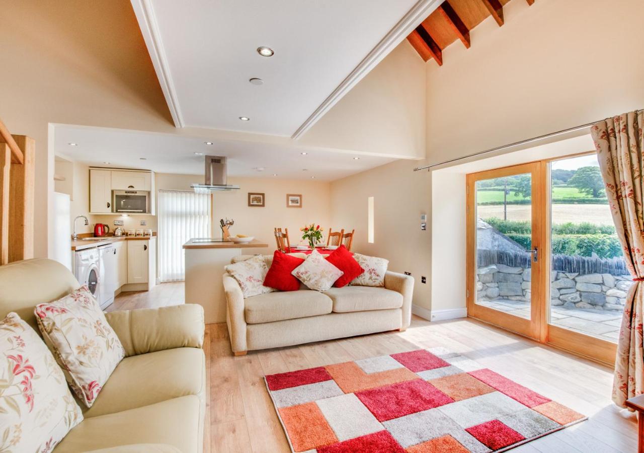 3 Bed in Llanrwst oc-wag689 view 3