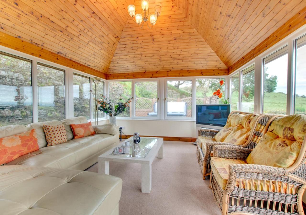 5 Bed in Aberystwyth oc-wan443