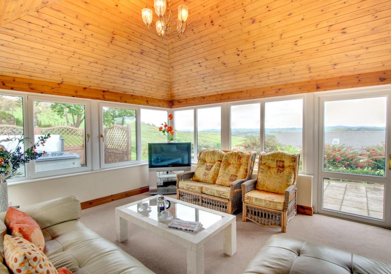 5 Bed in Aberystwyth oc-wan443