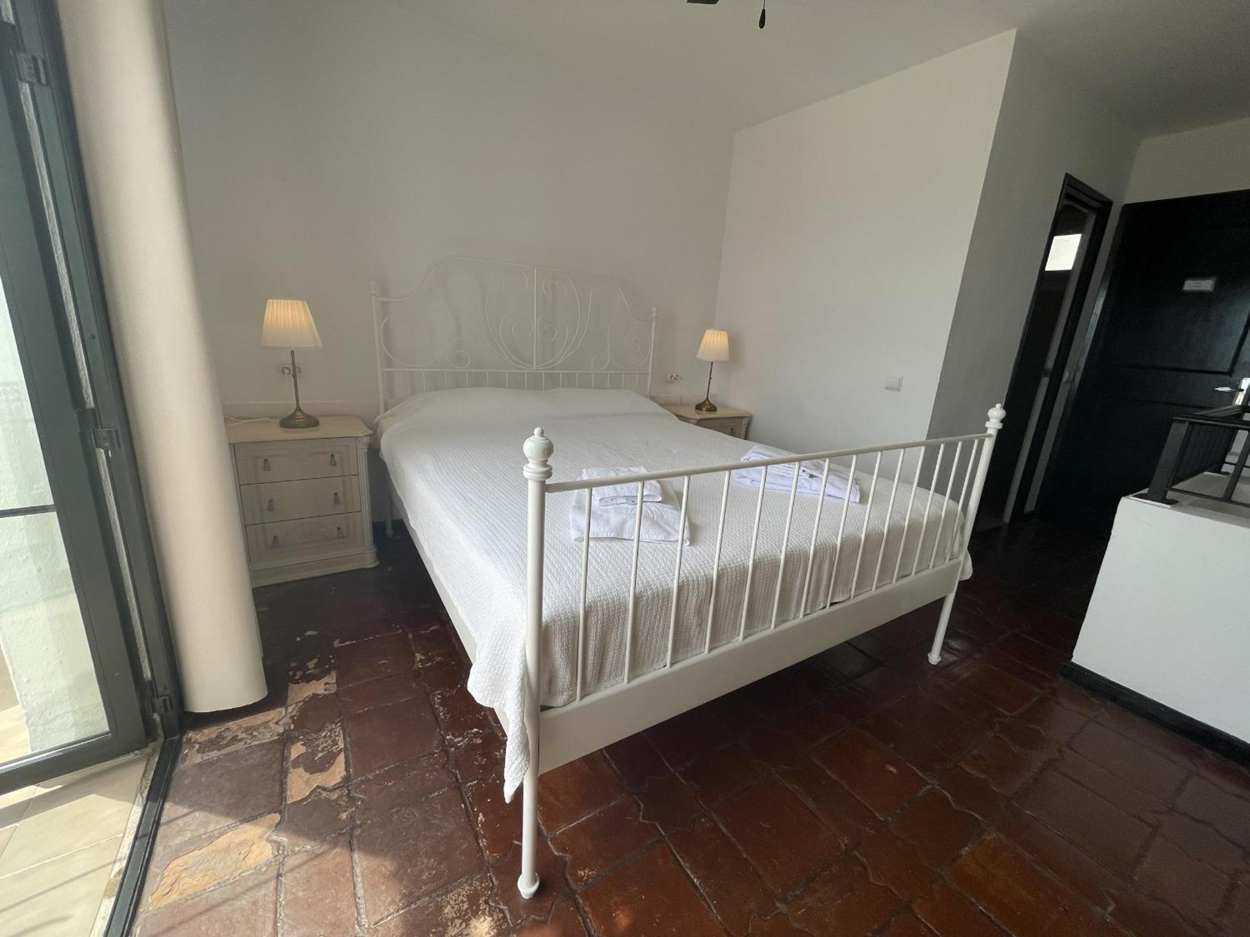 Dona Lola Lupita 1 bedroom duplex apartment with sea views between Fuengirola and Marbella