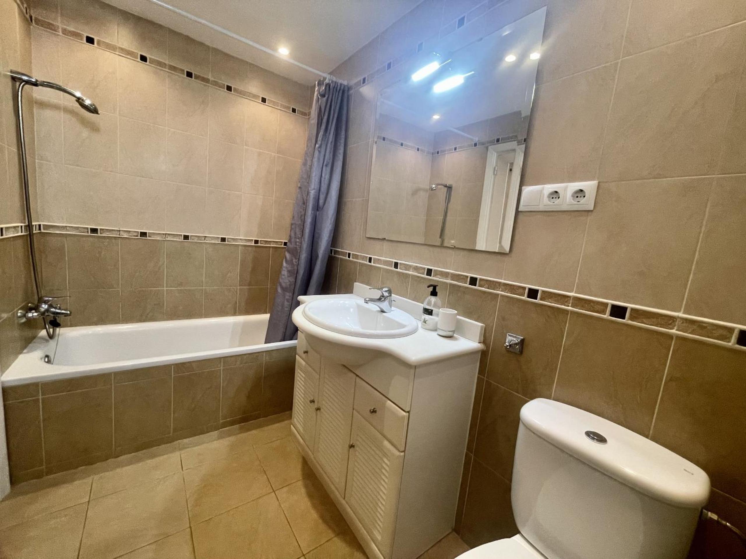 Dona Lola Lupita 1 bedroom duplex apartment with sea views between Fuengirola and Marbella