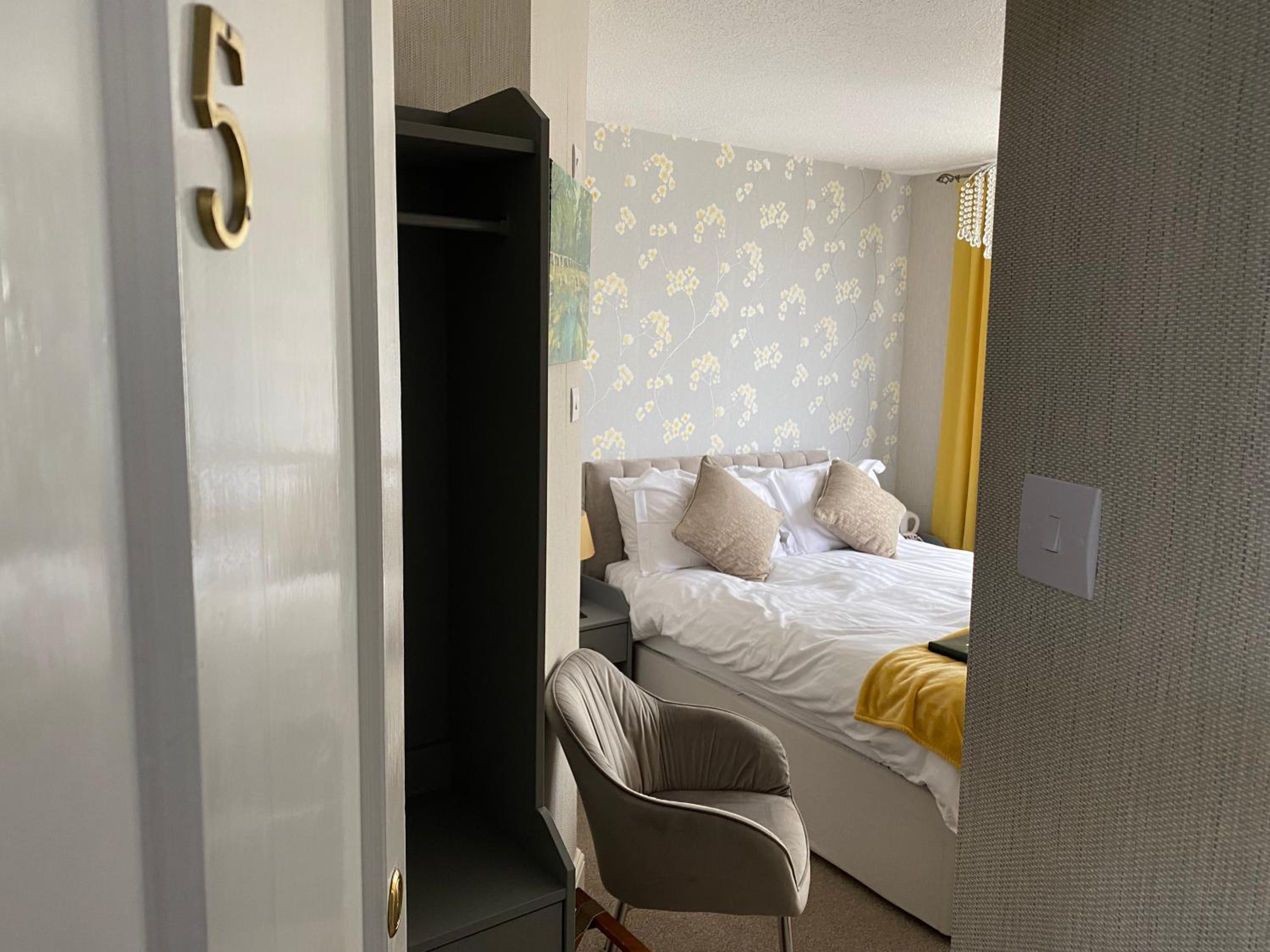 Lynton Vacations - Sinai House - Property Image 31