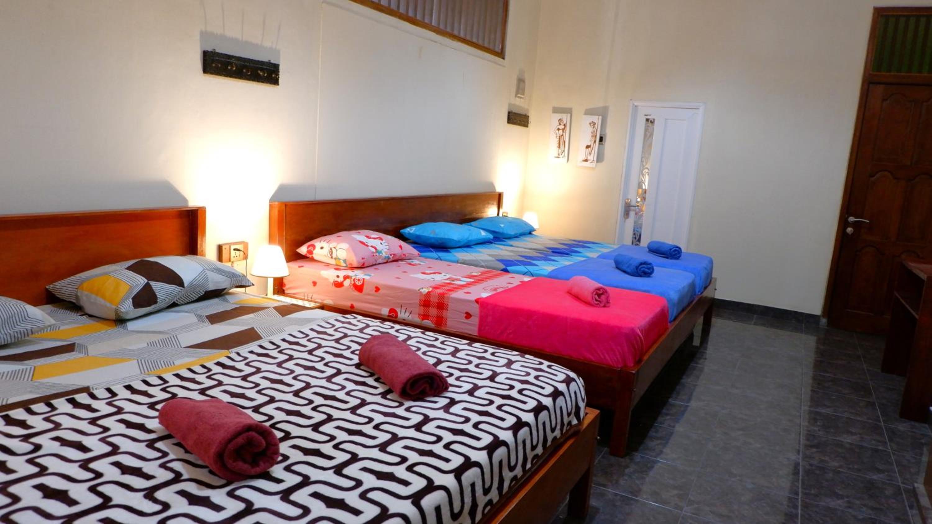 Sleepy Raccoon Hostel