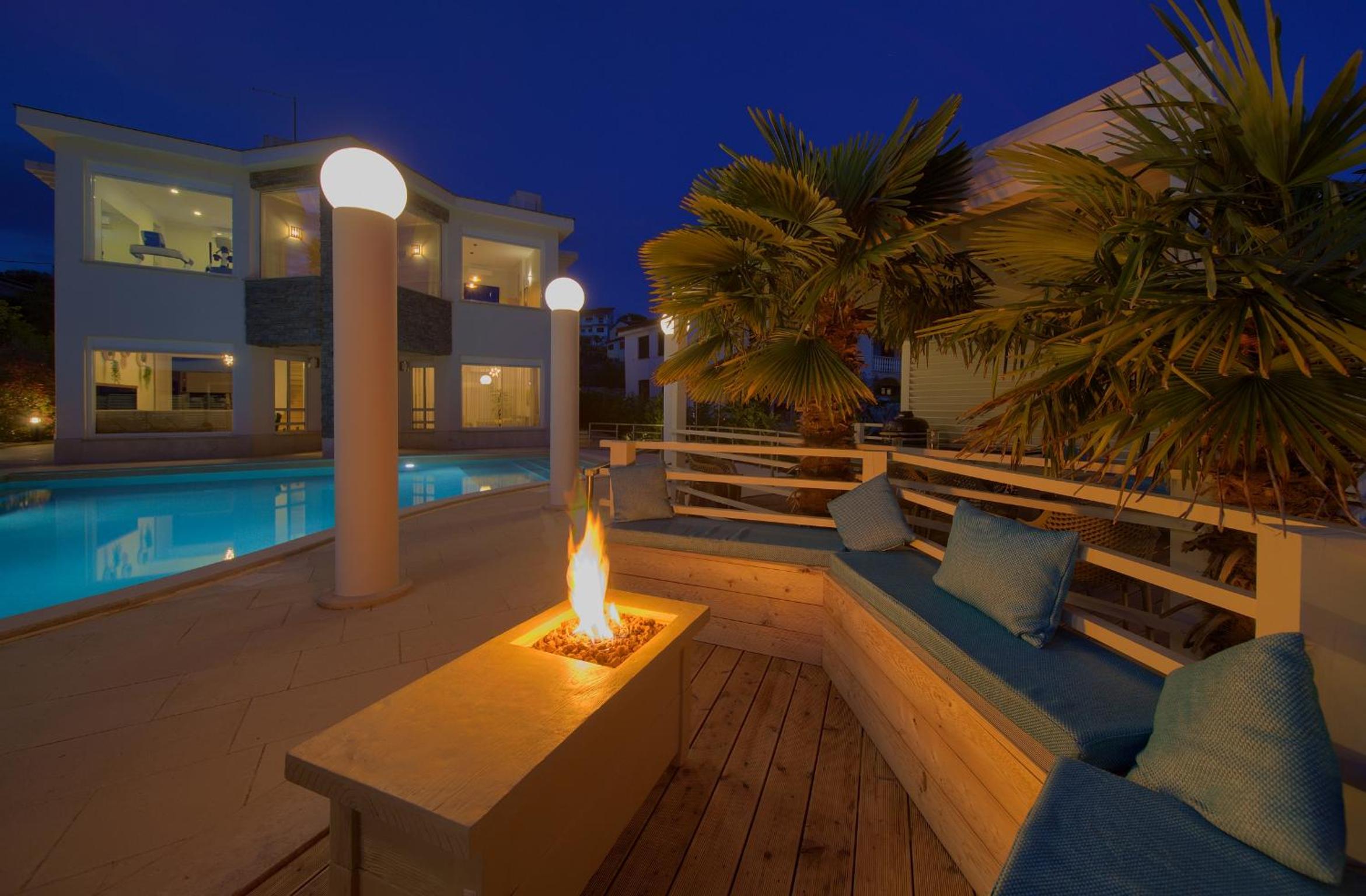 Villa PIANO view 2