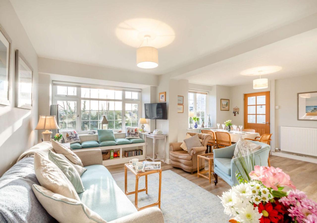 Bryn Siriol Cottage view 3