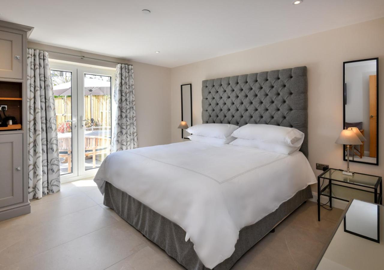 4 Bed in Abersoch oc-skylab