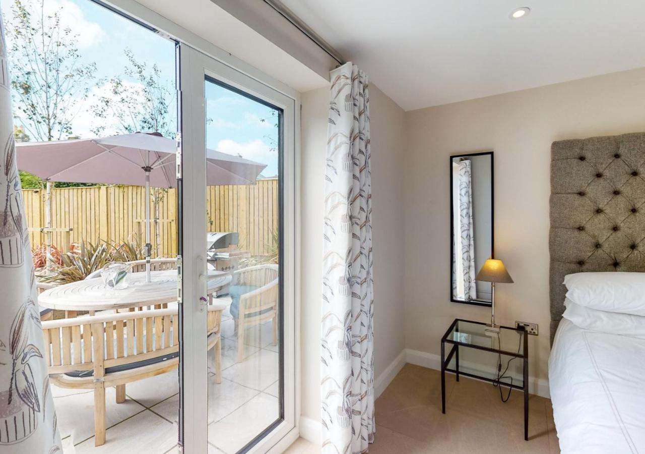 4 Bed in Abersoch oc-skylab