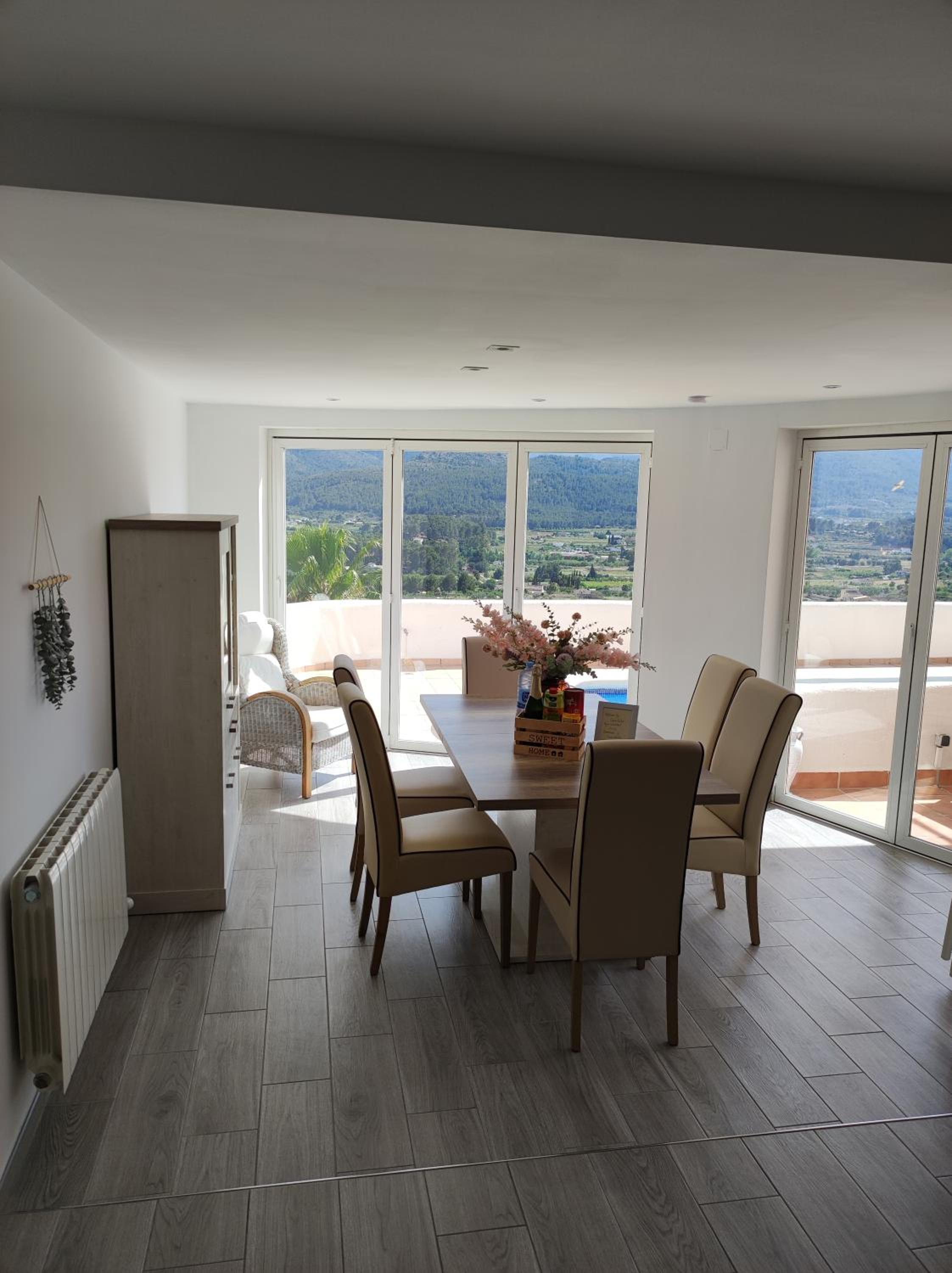 Vakantiewoning CasaLucka4enjoy private pool and mountain view regio Calpe-Jalon