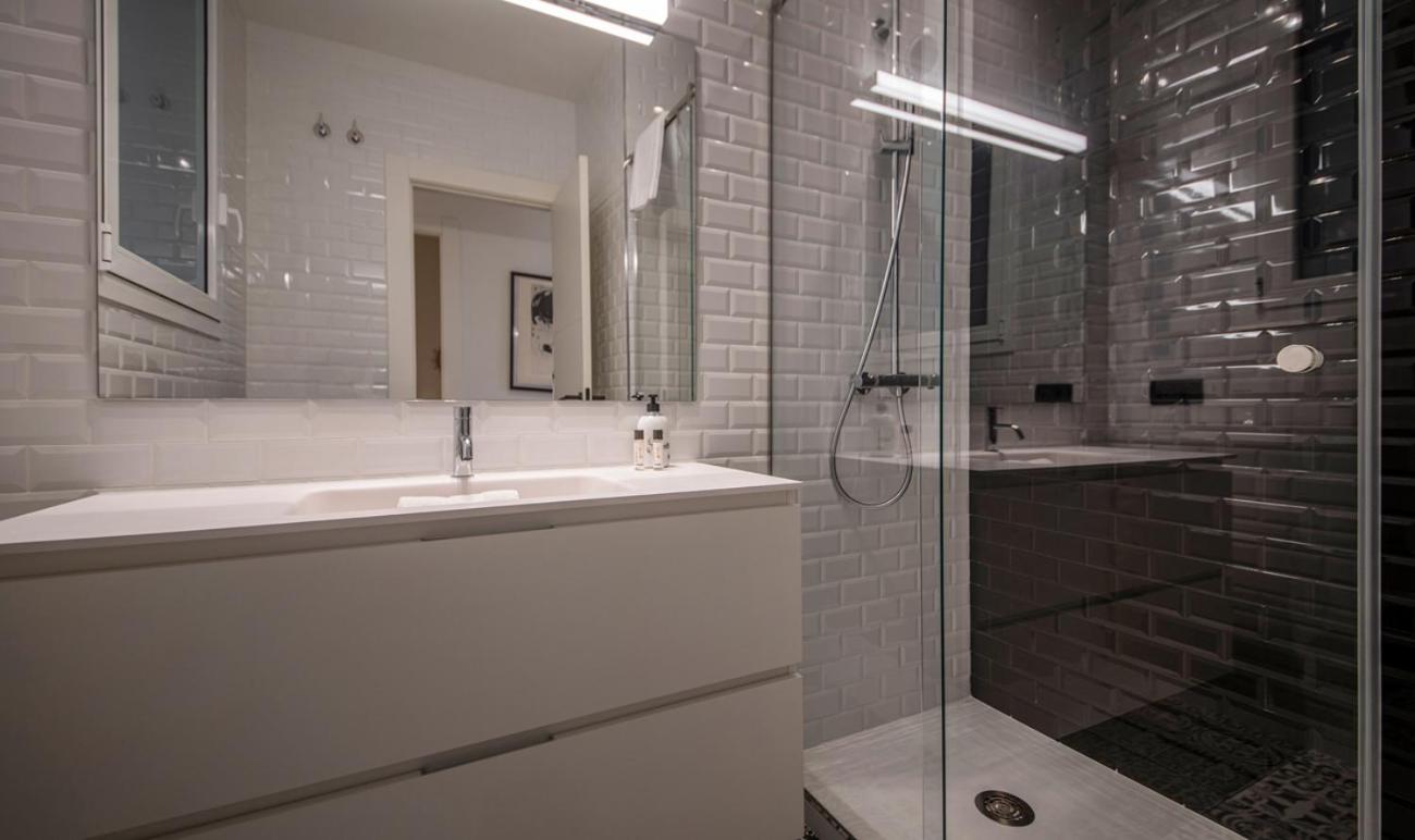 You Stylish City Center Apartments