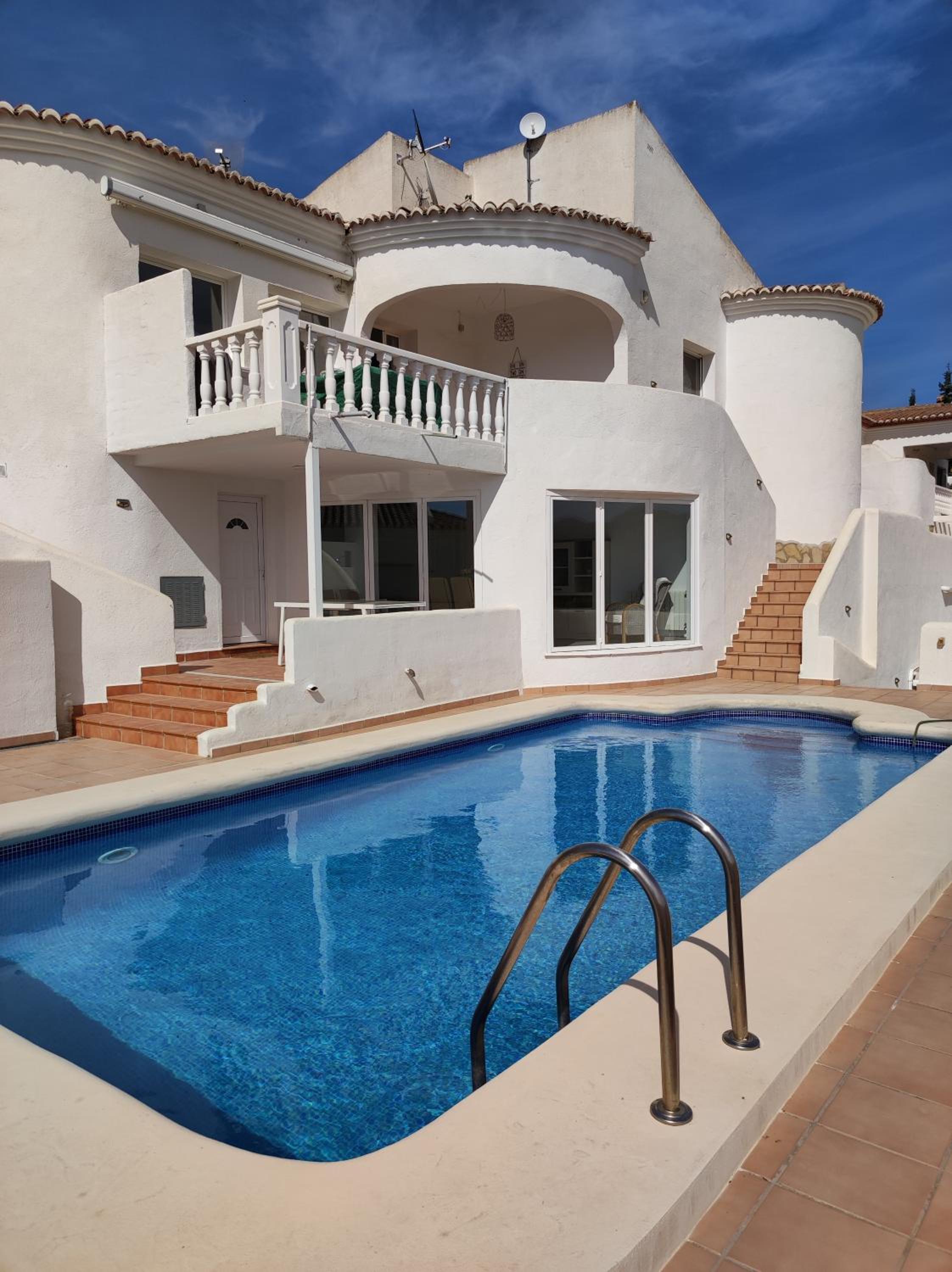 Vakantiewoning CasaLucka4enjoy private pool and mountain view regio Calpe-Jalon
