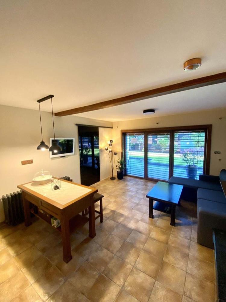 Apartment Holín