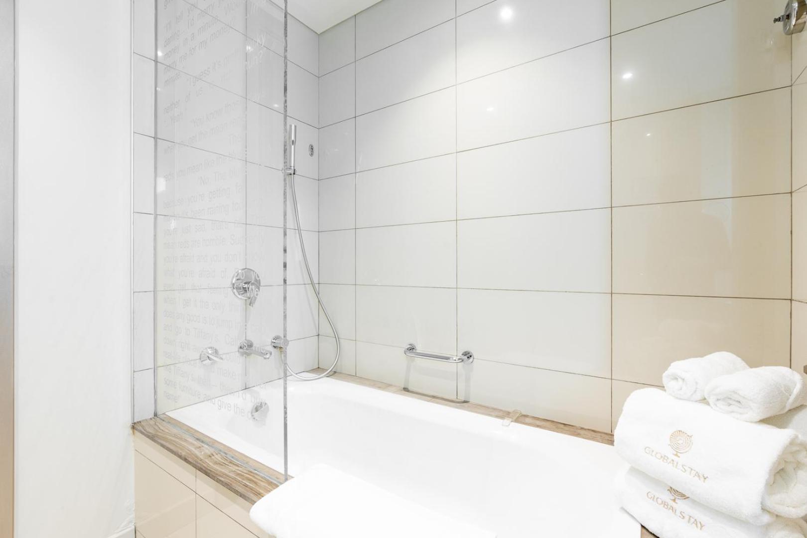 GlobalStay DAMAC Towers by Paramount Business Bay Apartments