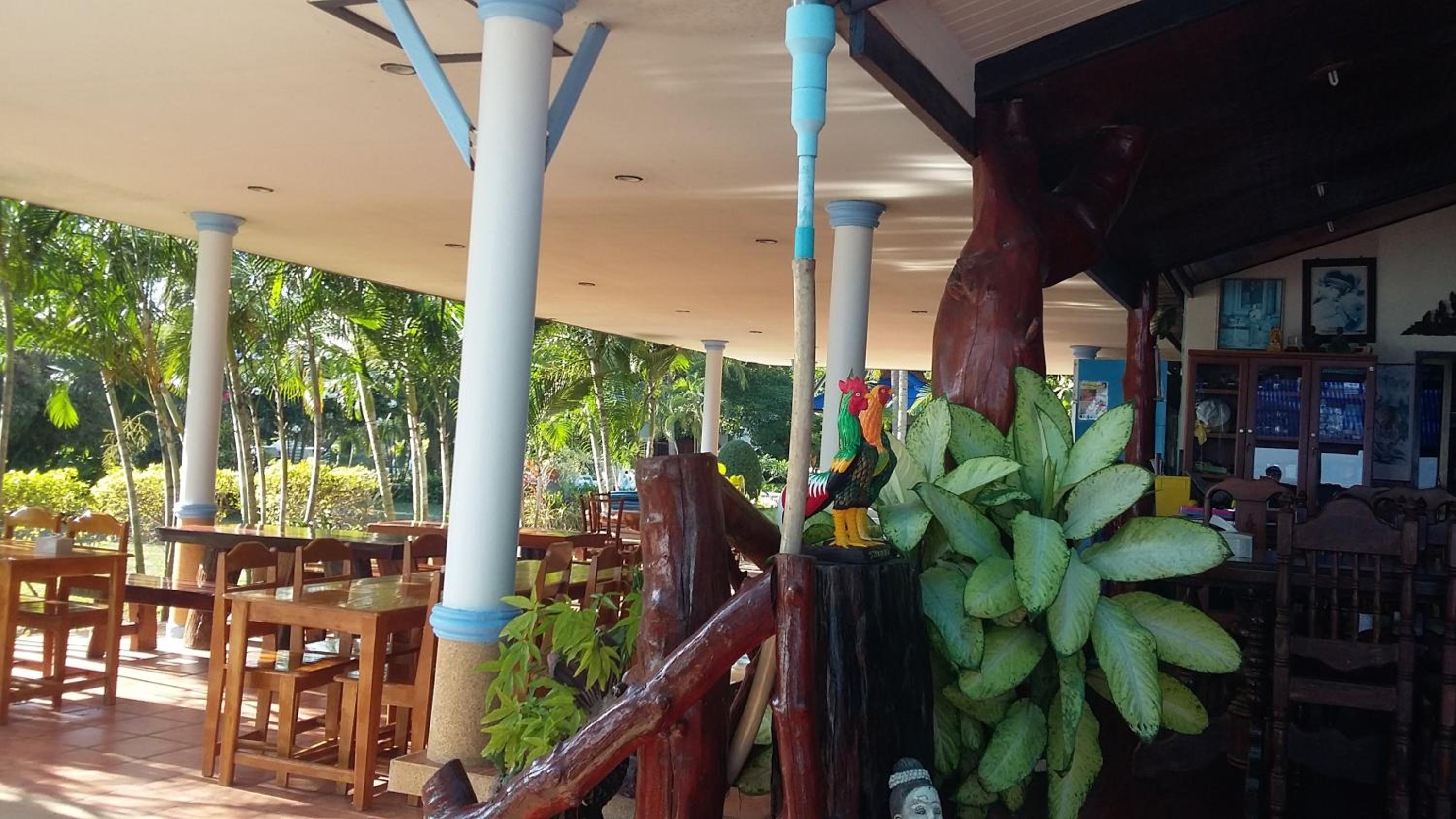 Rung Arun Resort