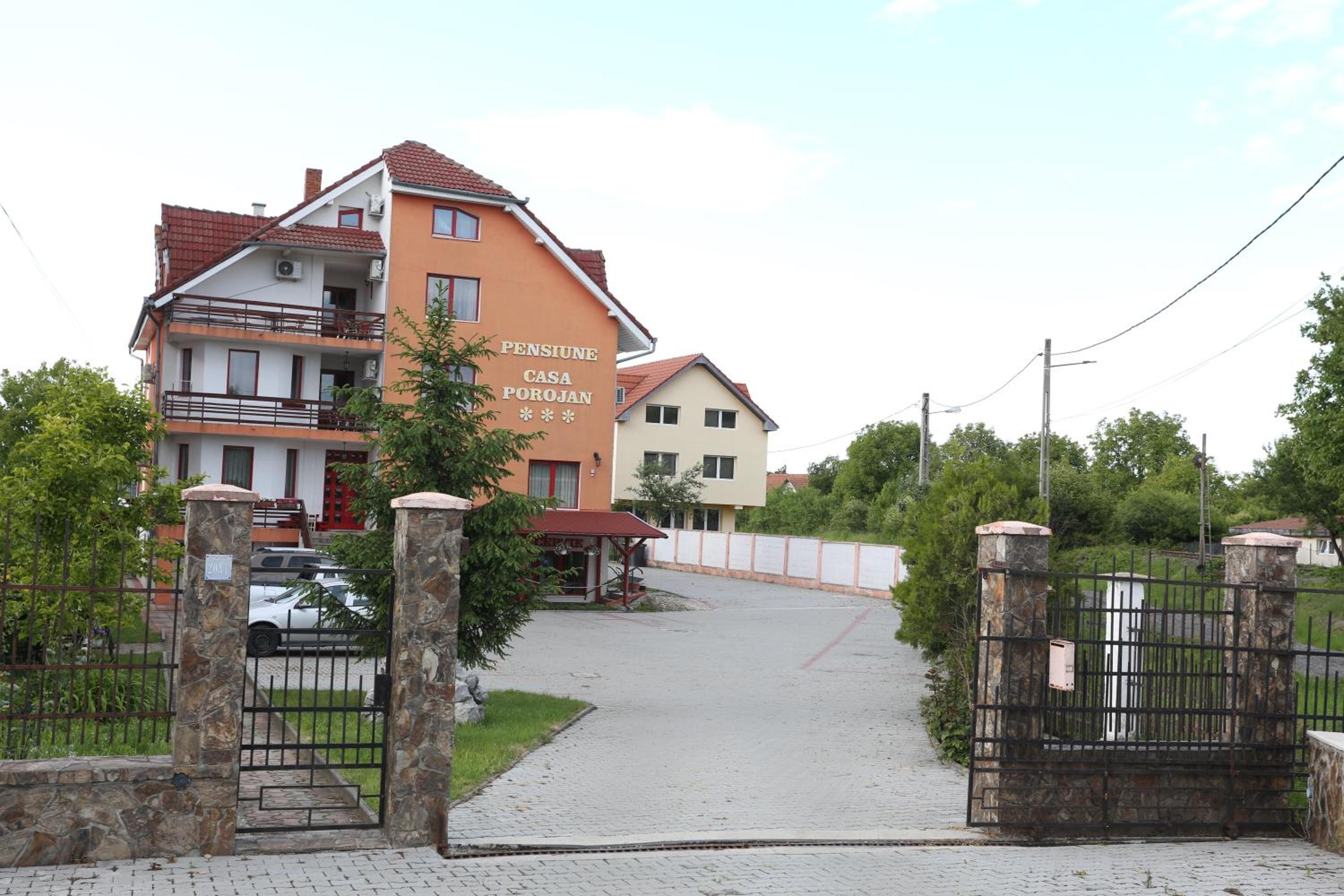Pensiunea Casa Porojan view 3