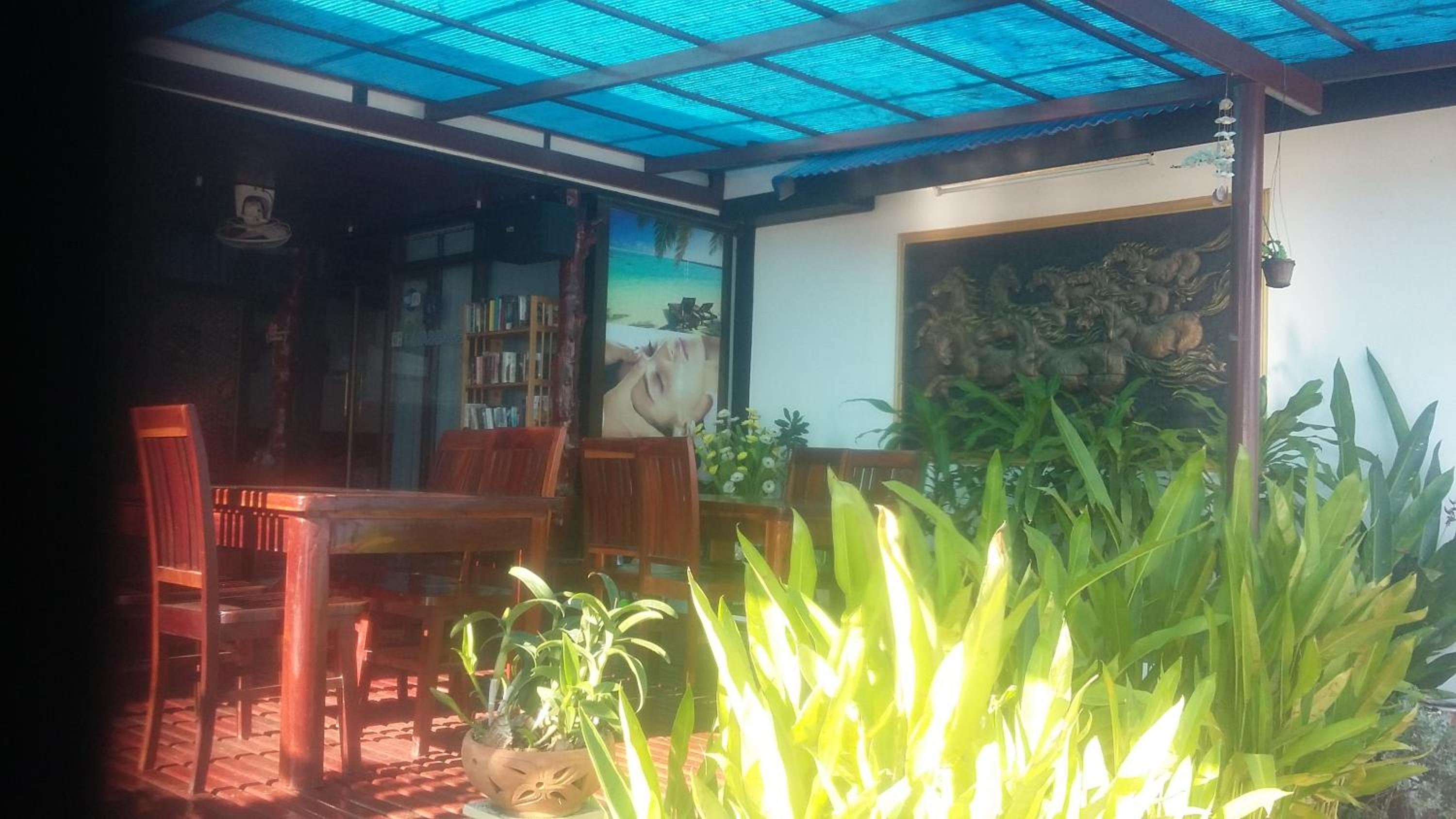 Rung Arun Resort