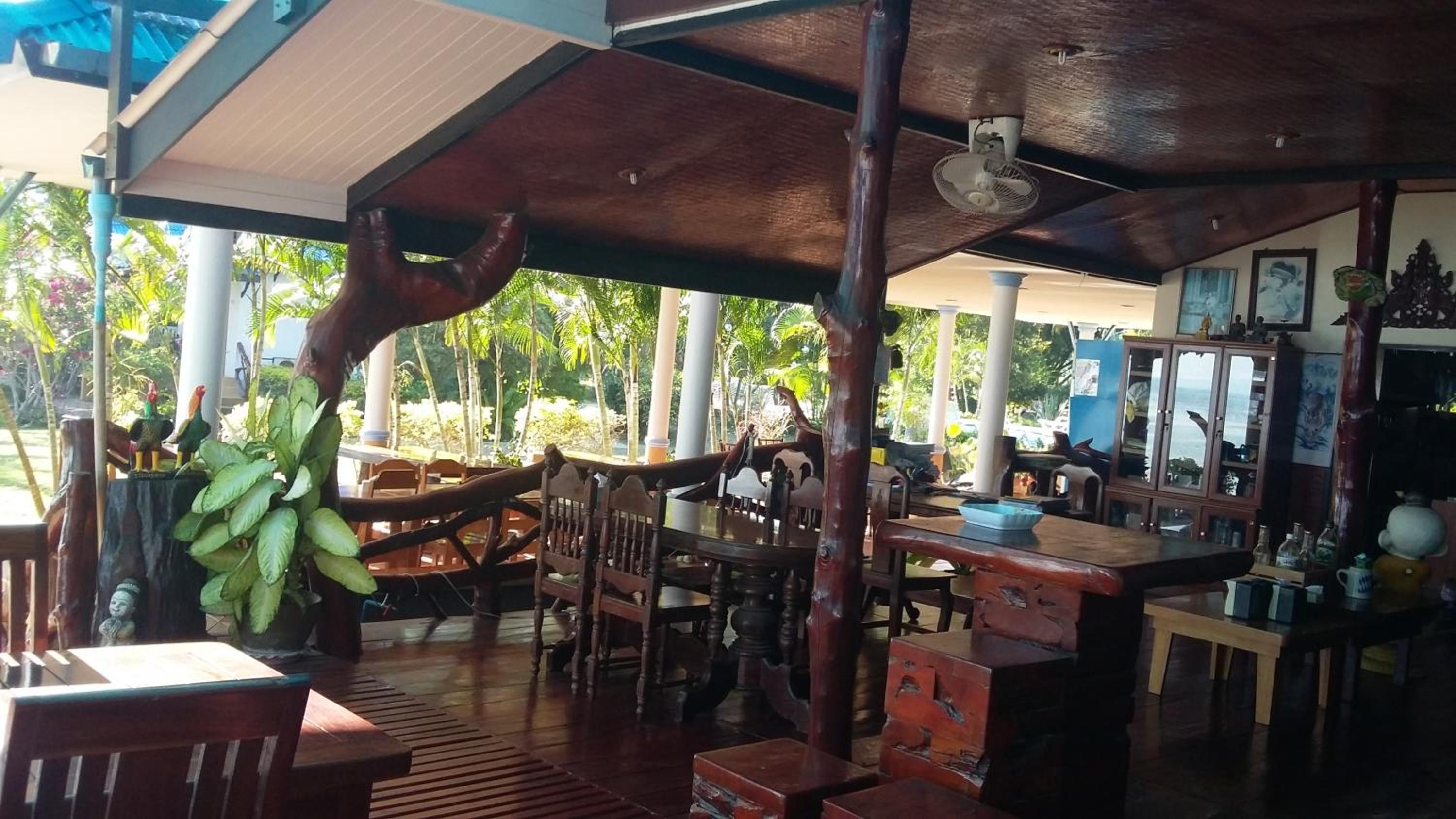 Rung Arun Resort