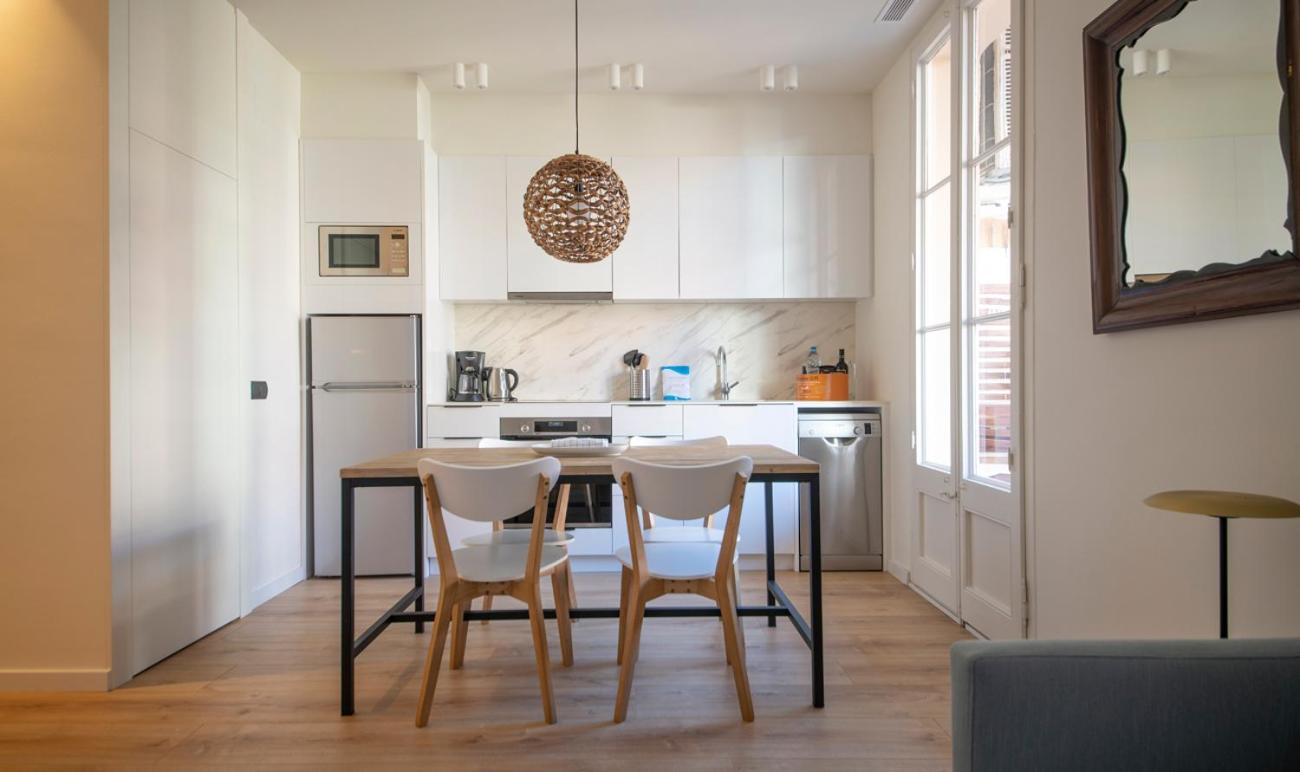 You Stylish City Center Apartments