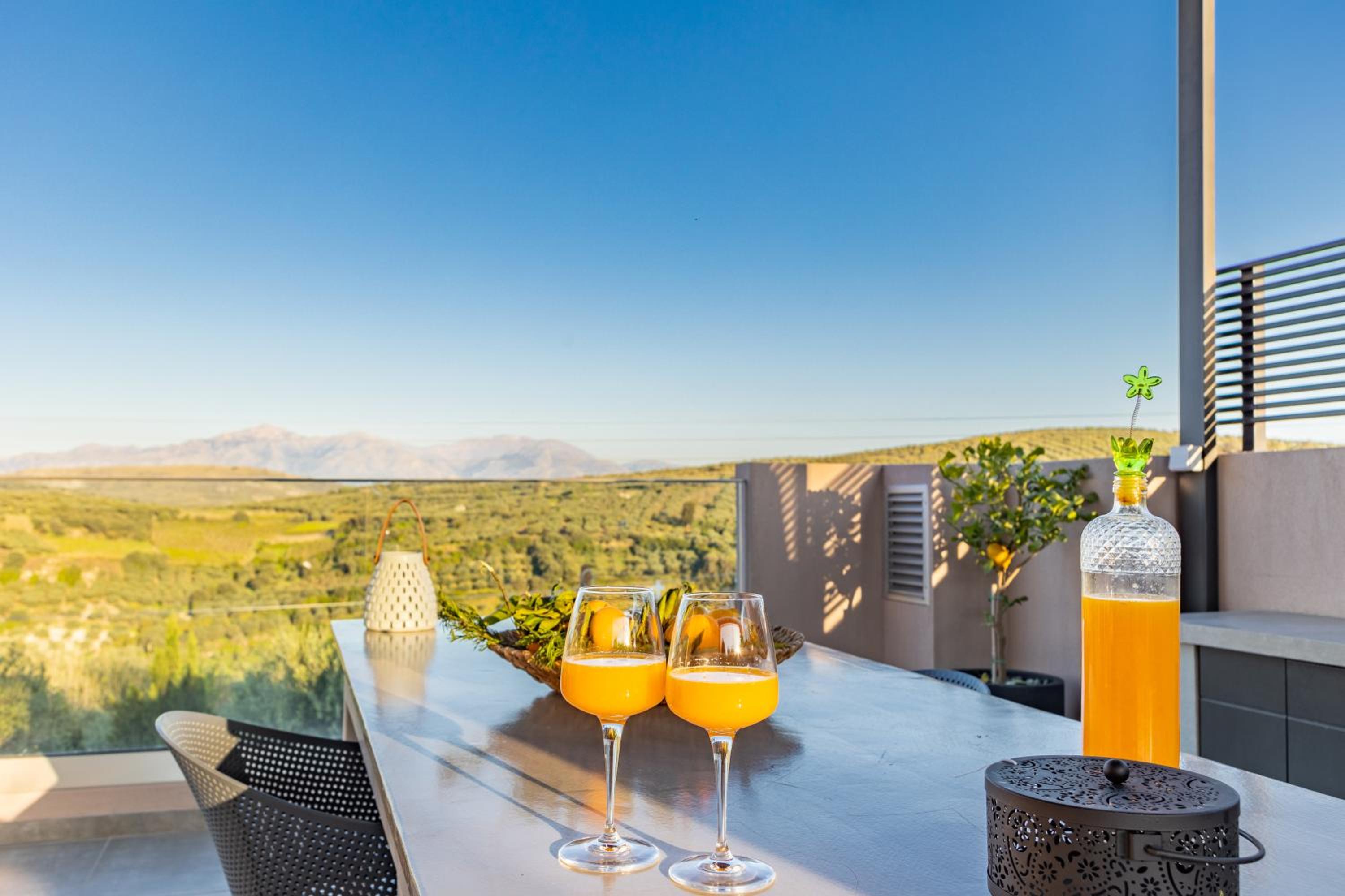 Ostrako Luxury Villa