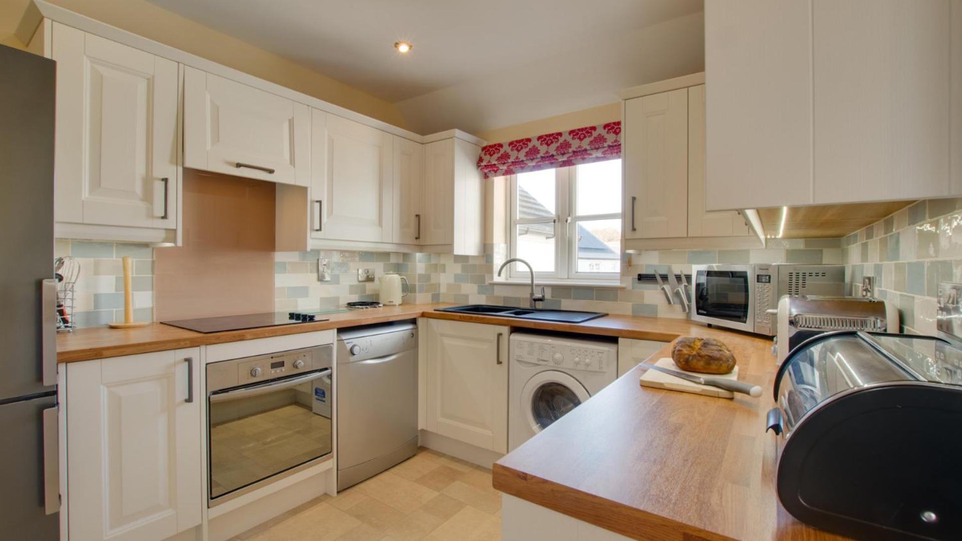 4 Bed in Gower oc-hh9906