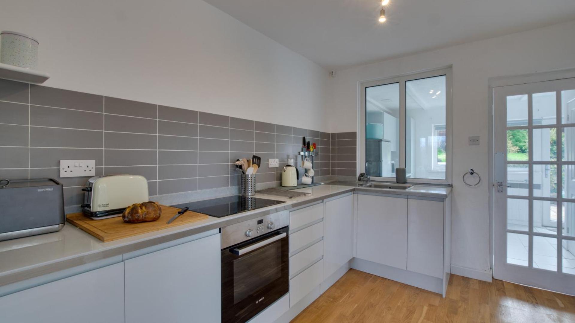 2 Bed in Llanmadoc oc-hh2110