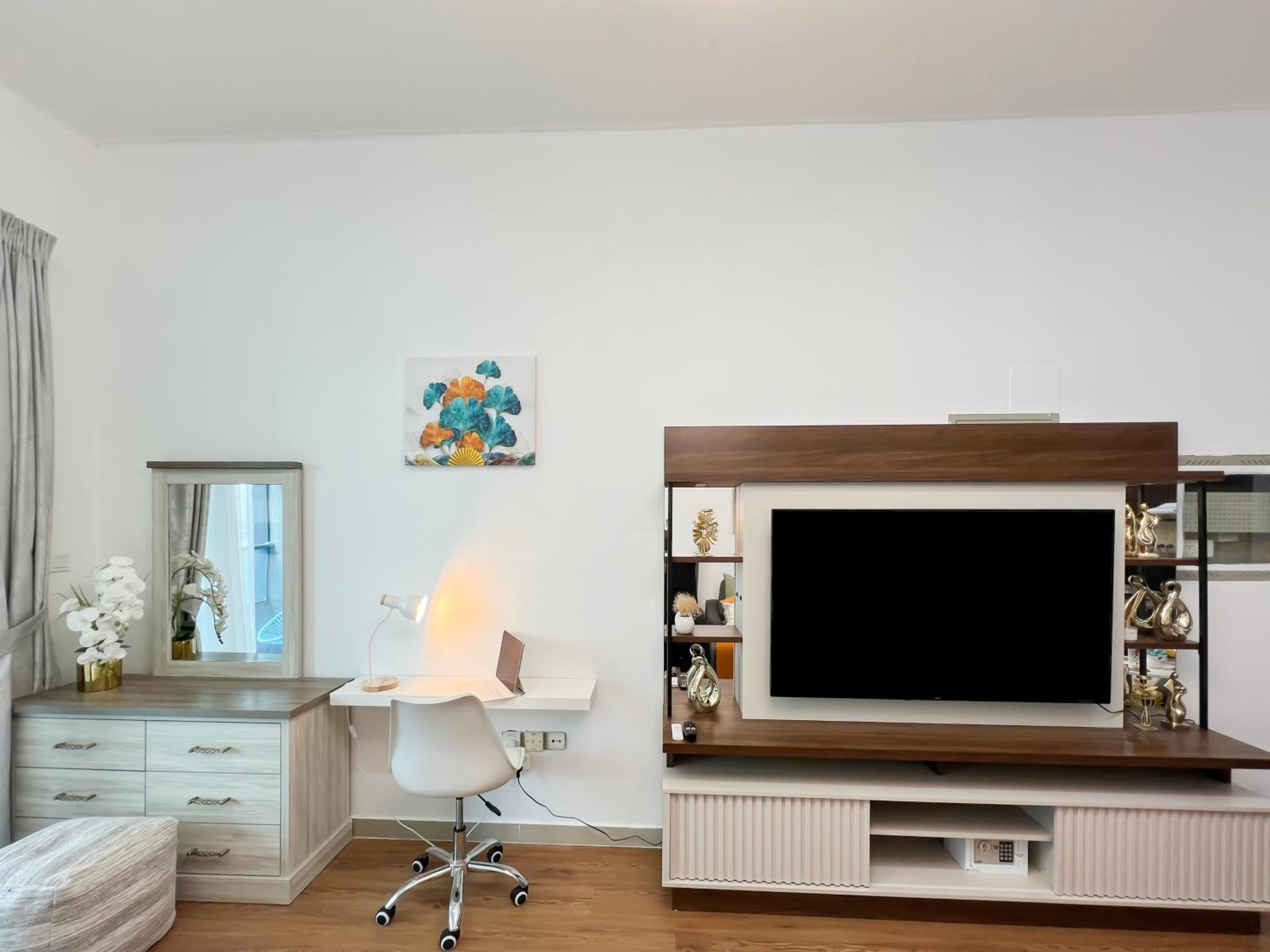 Luxury Studio Apartment Close to JBR Beach&Yacht Club&Metro-Available Airport Shuttle
