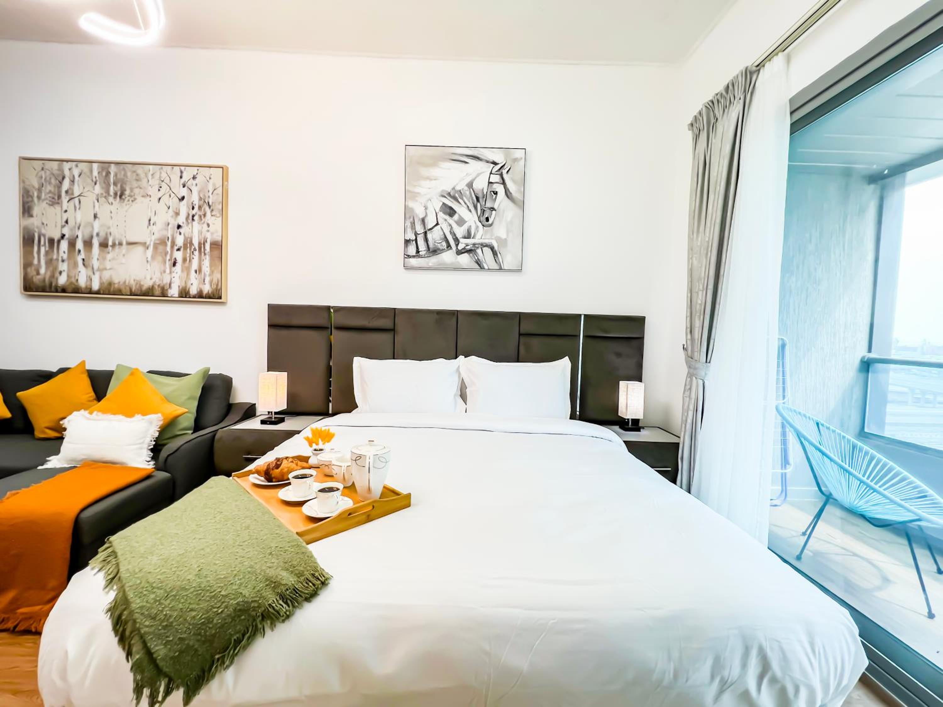 Luxury Studio Apartment Close to JBR Beach&Yacht Club&Metro-Available Airport Shuttle