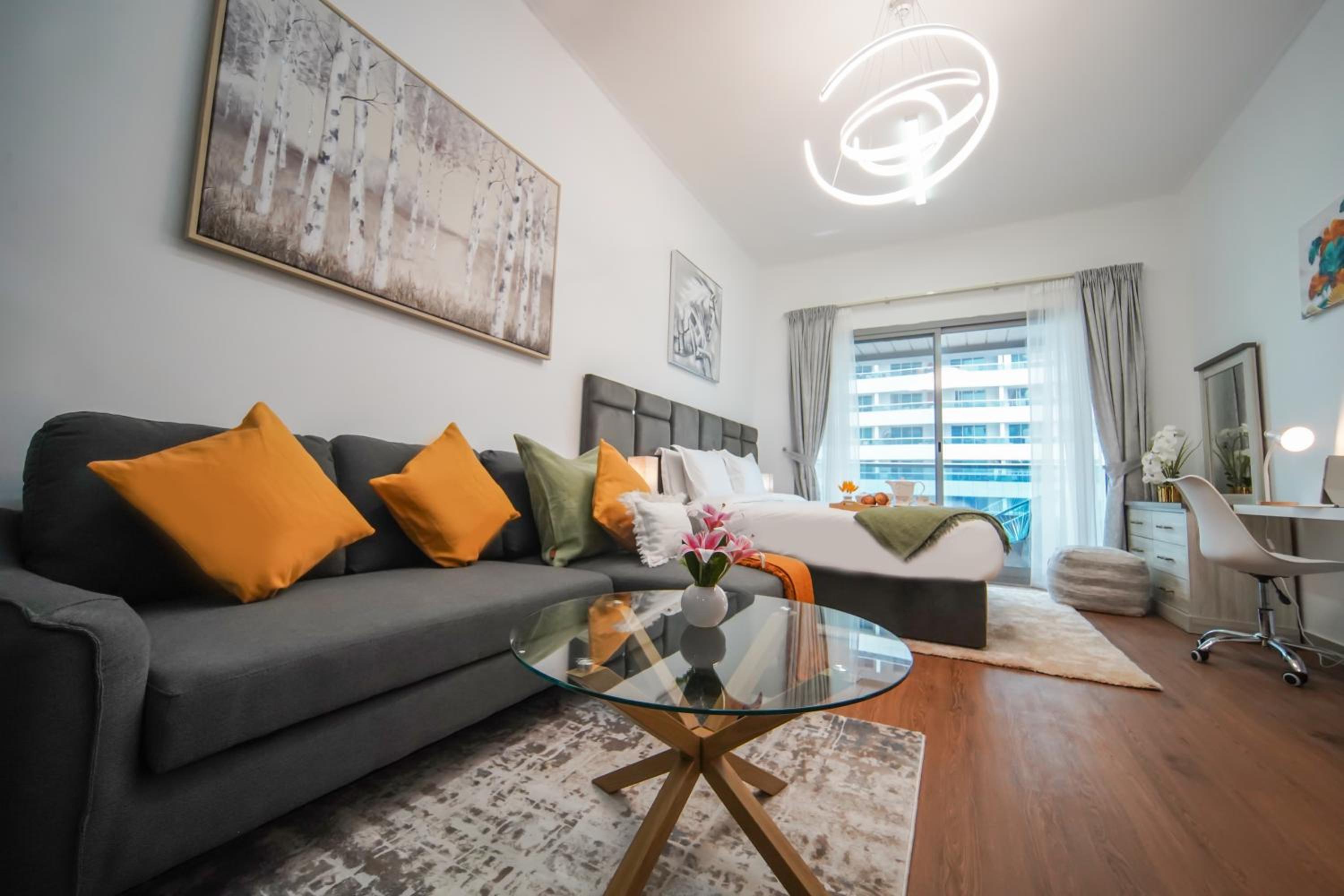 Luxury Studio Apartment Close to JBR Beach&Yacht Club&Metro-Available Airport Shuttle