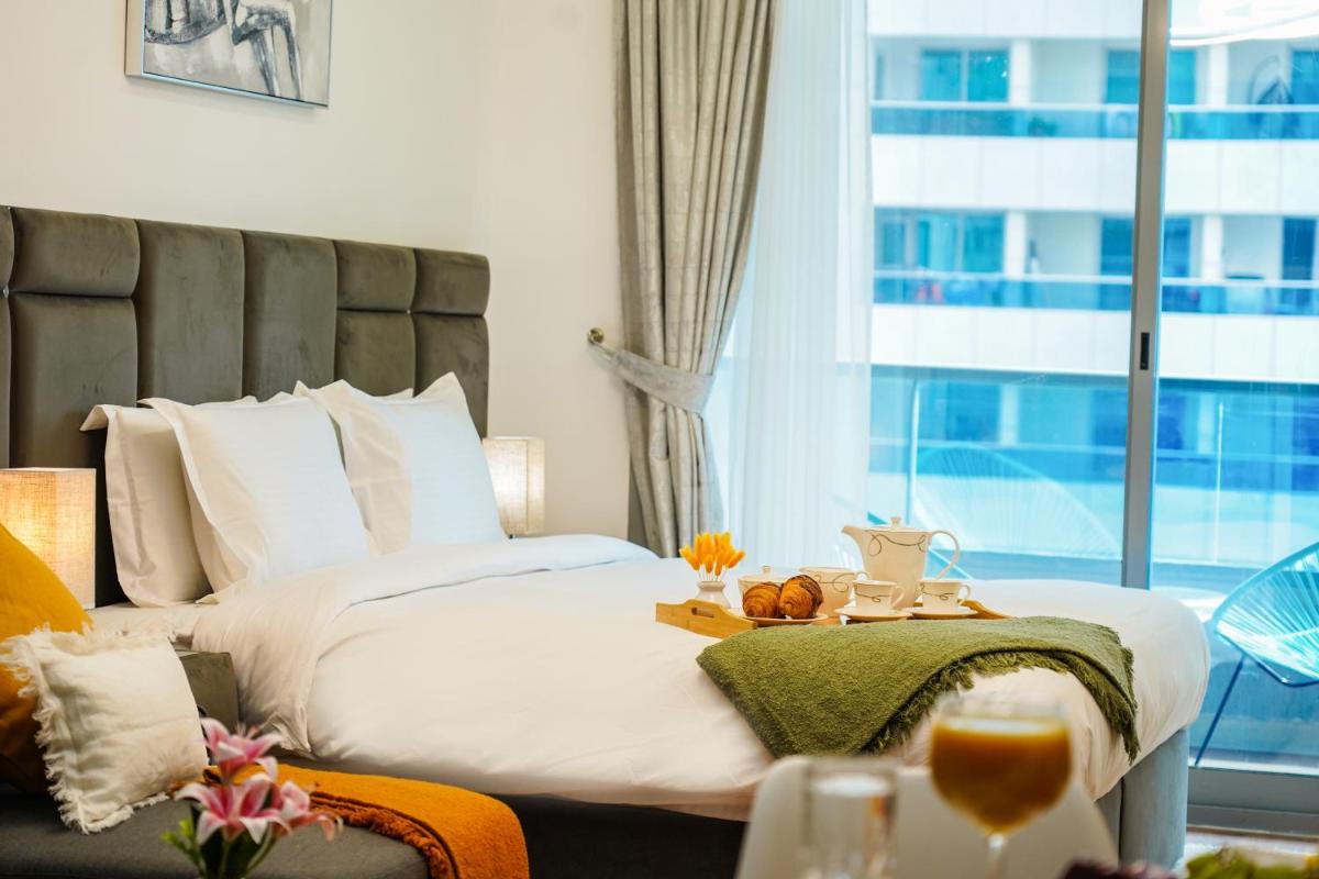 Luxury Studio Apartment Close to JBR Beach&Yacht Club&Metro-Available Airport Shuttle