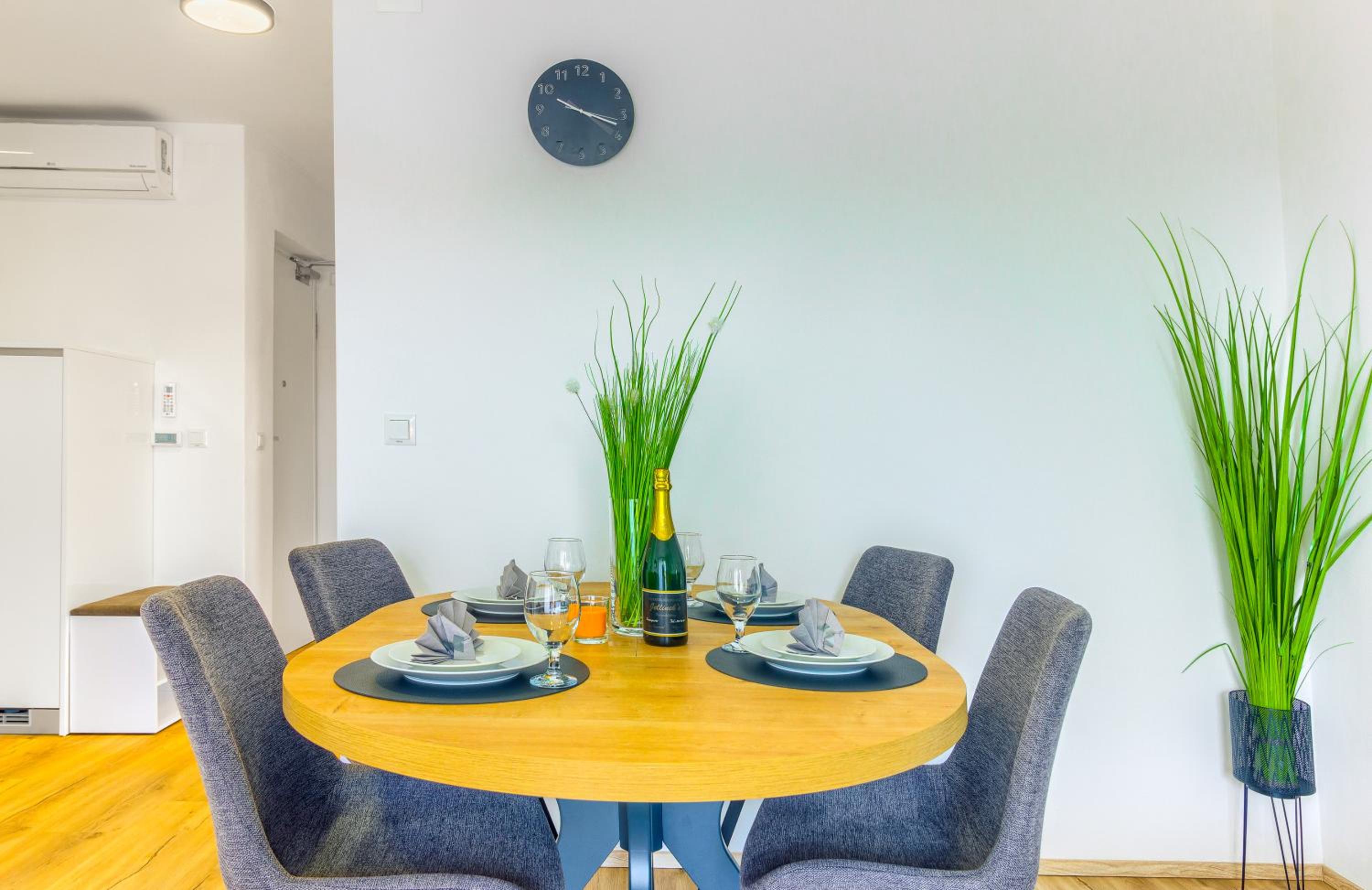 White Residence Luxury Apartment Bibinje