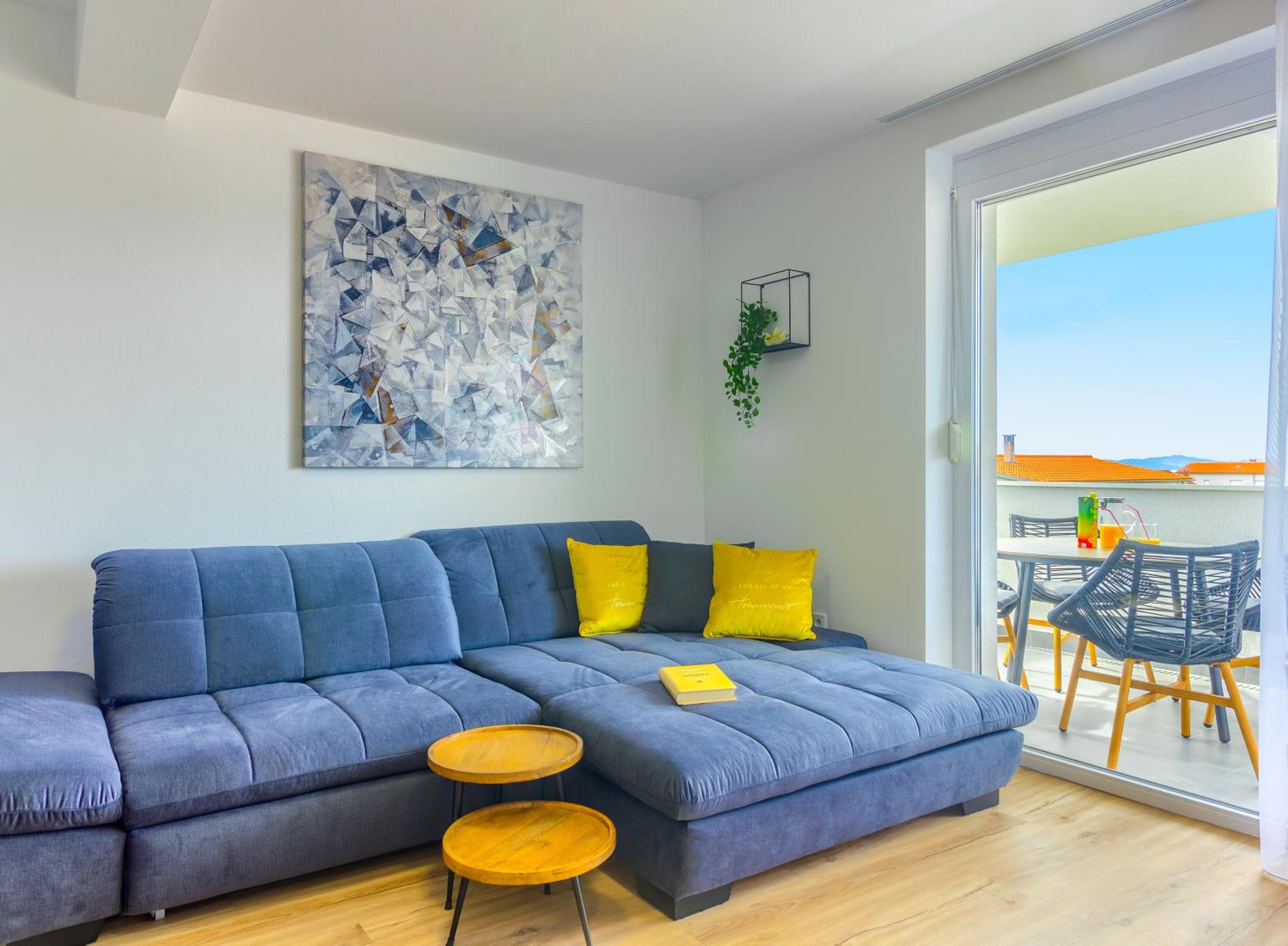 White Residence Luxury Apartment Bibinje