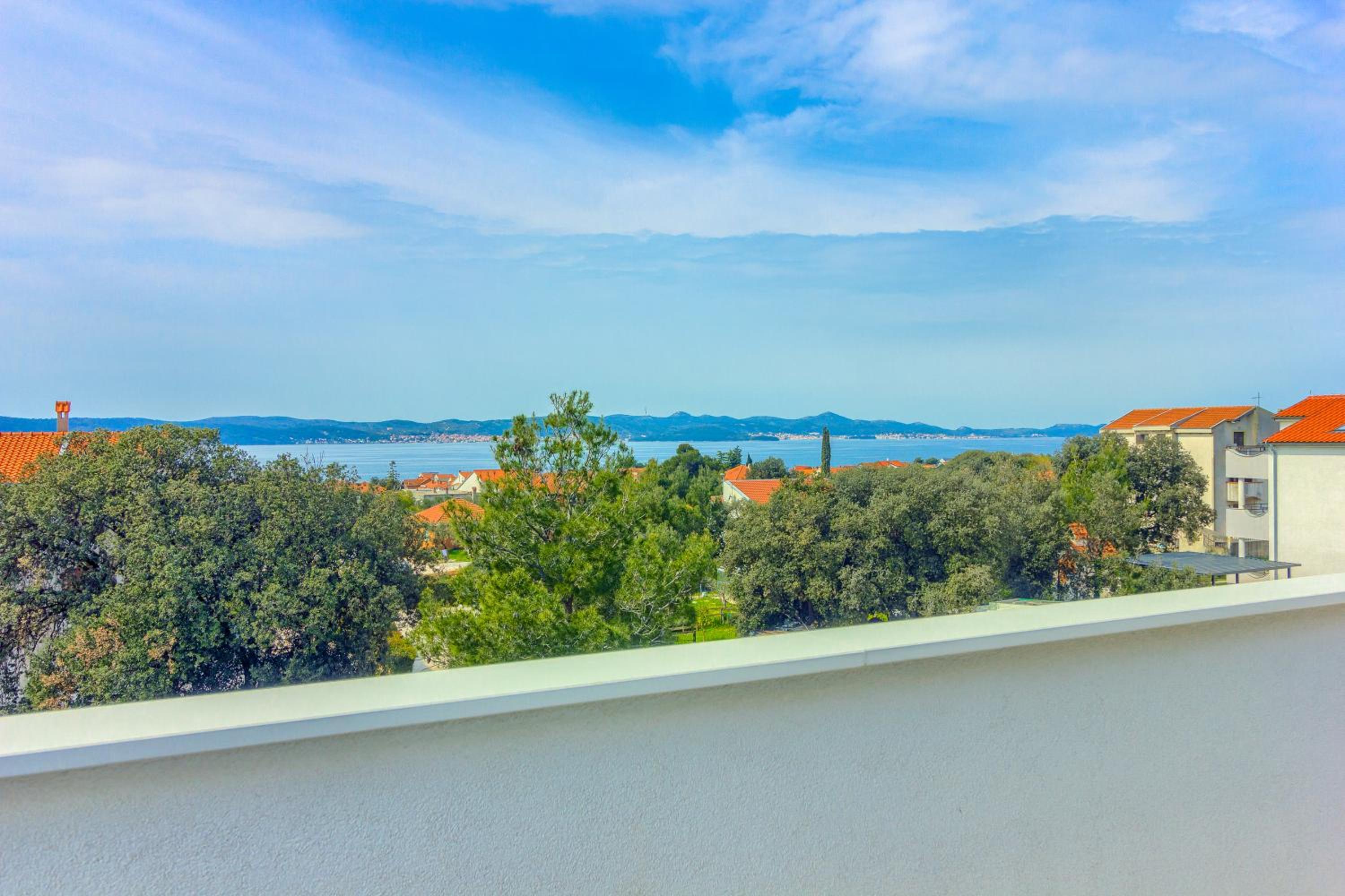White Residence Luxury Apartment Bibinje