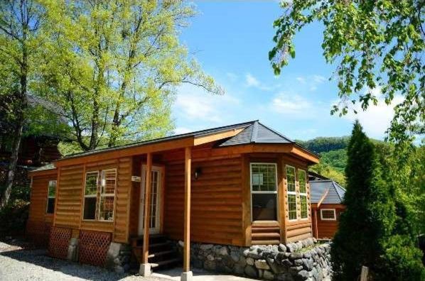 Hakuba Canadian Lodge