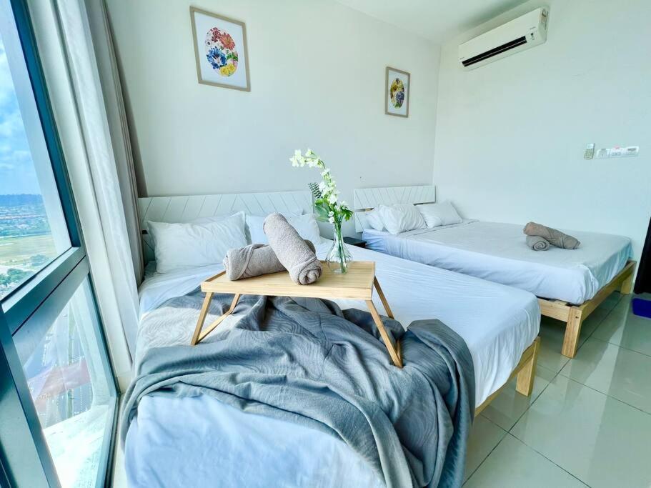 T1 Cozy 1-10Pax 2Room Trefoil Setia Alam Smart TV WiFi photo 6