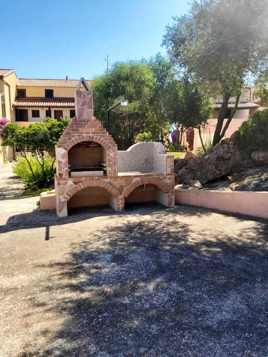 3 bedrooms appartement at Olbia 300 m away from the beach with sea view and enclosed garden