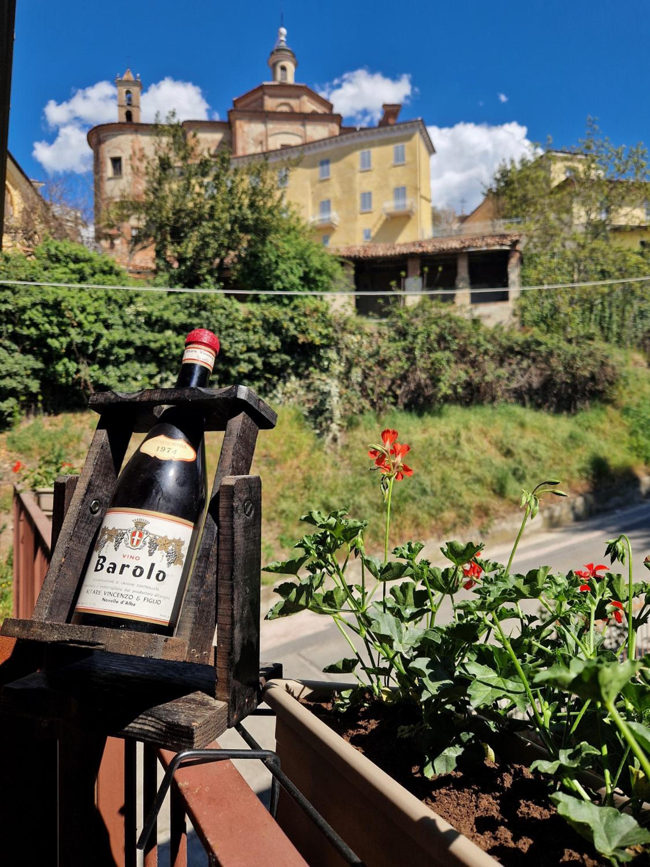 Mister Barolo Apartments Langhe