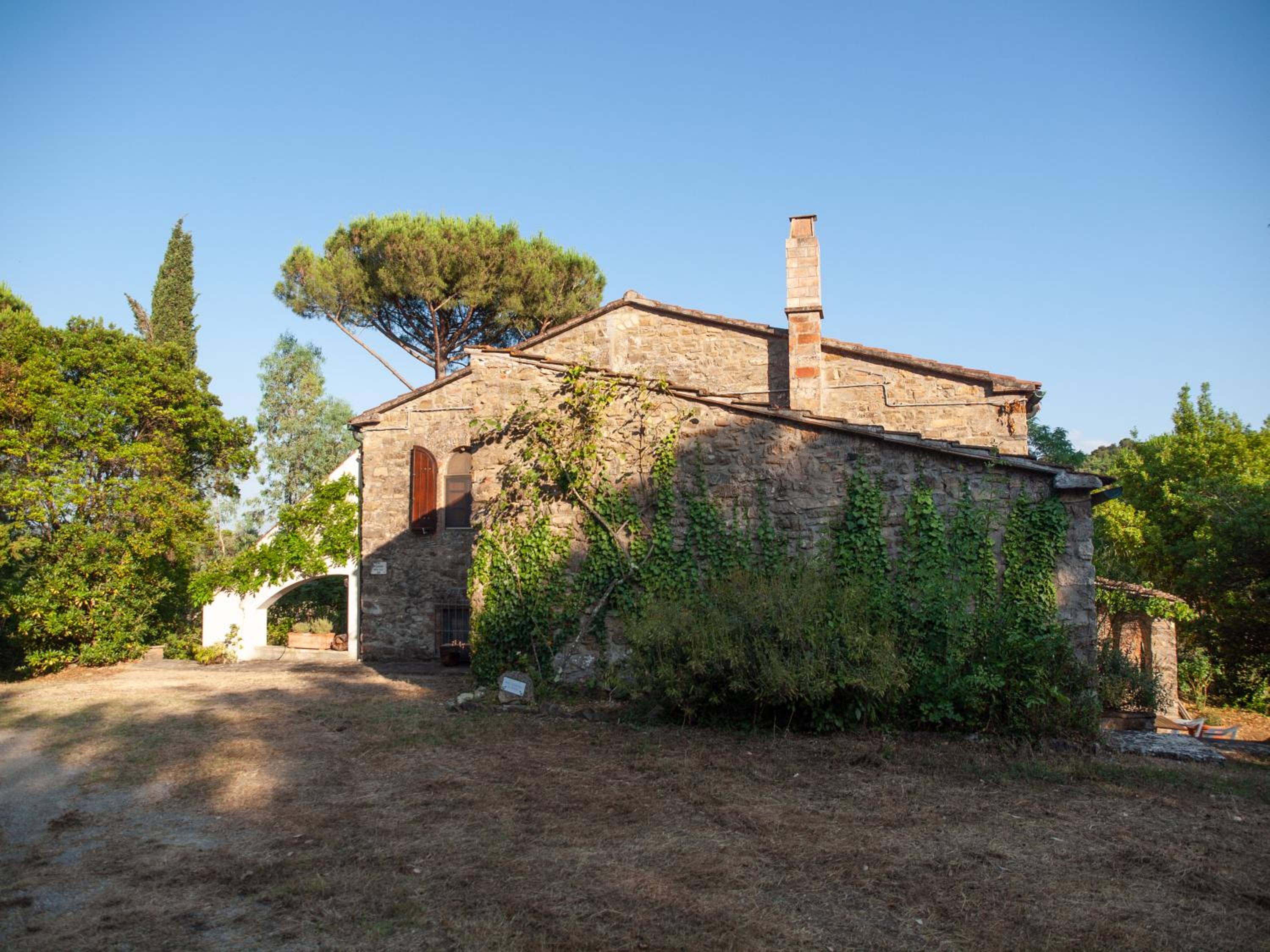 Casa Poggio Agliai basso view 2