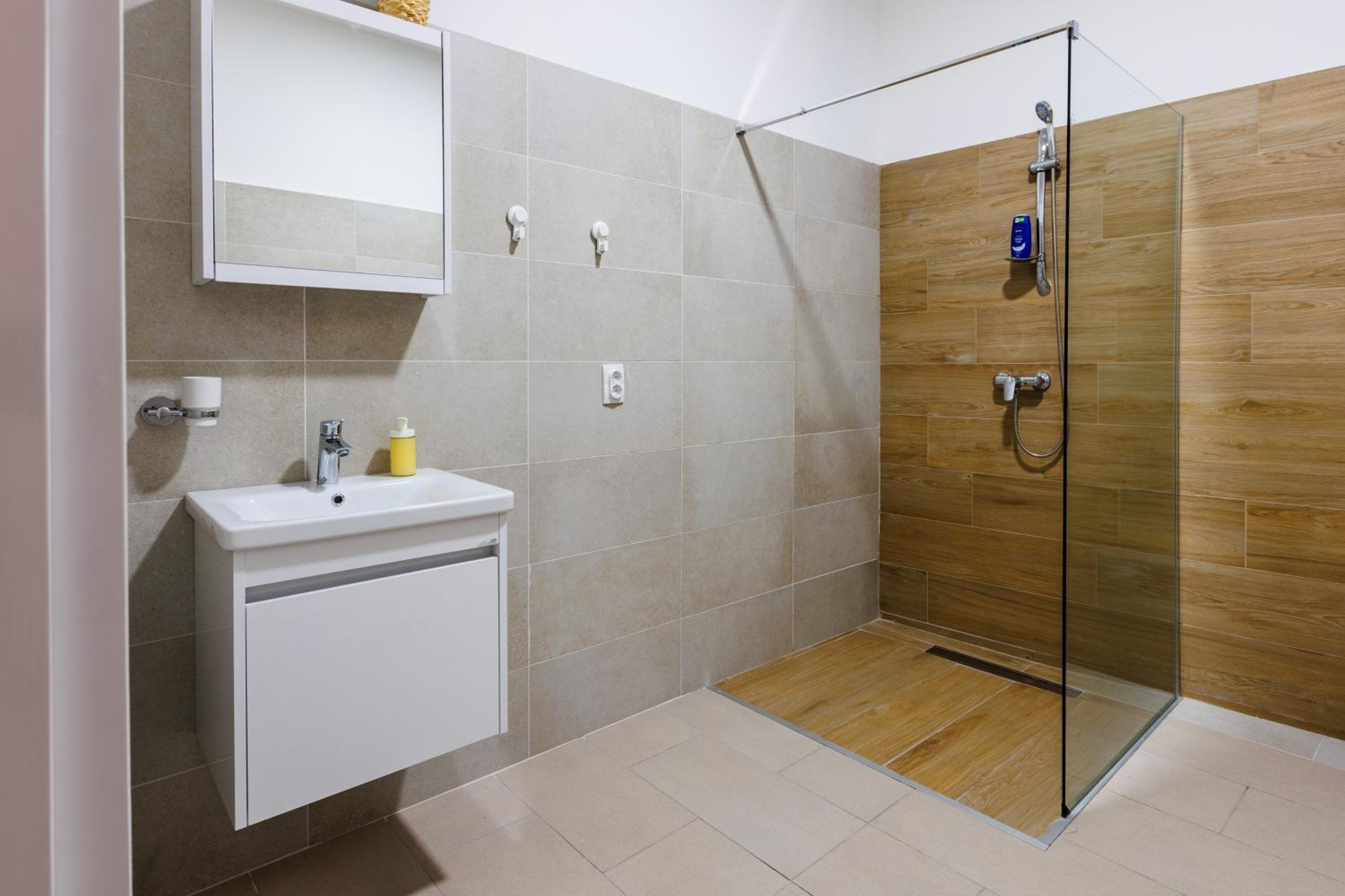 Apartmani i sobe Castra