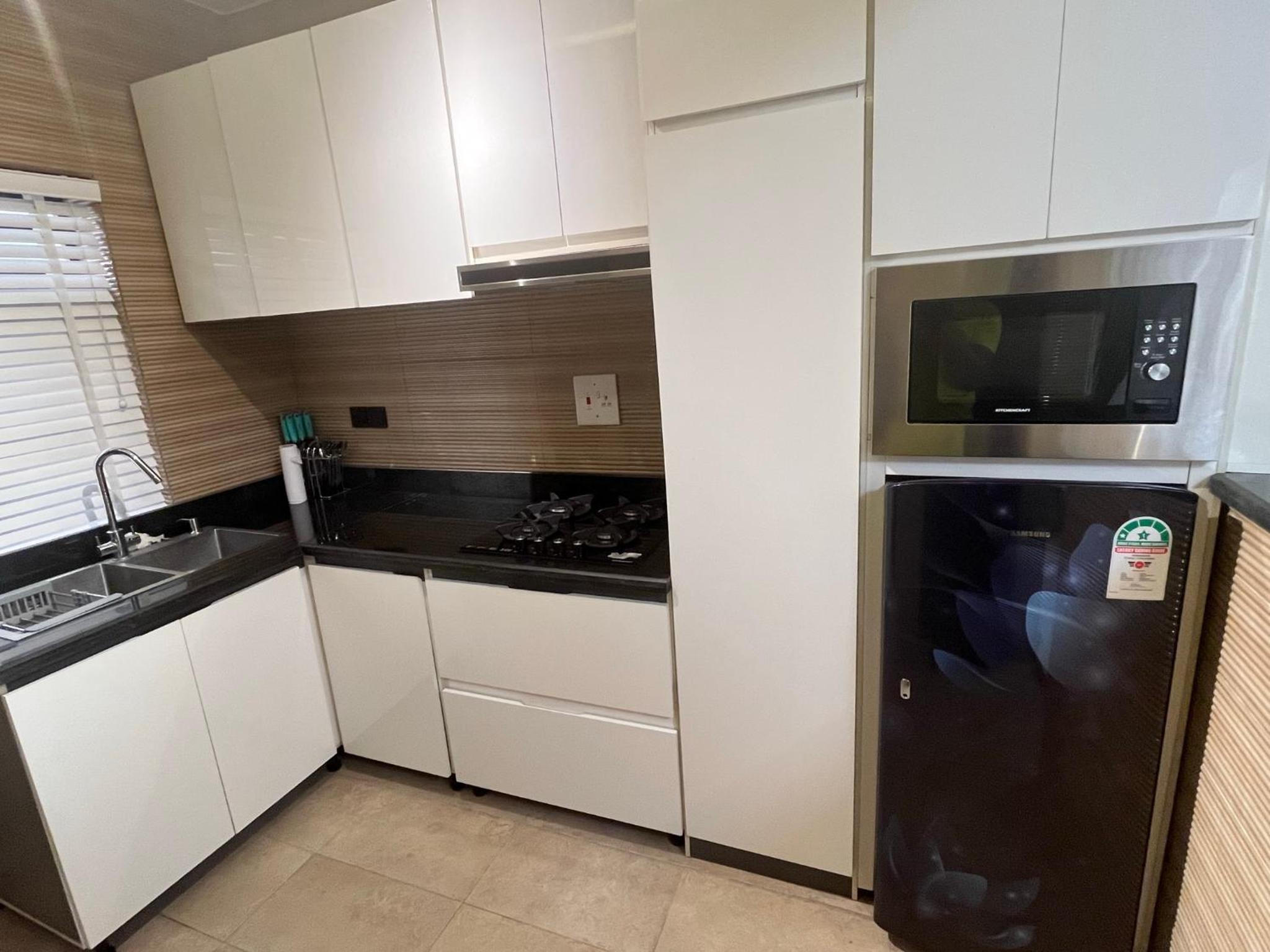 Windray Apartments view 3