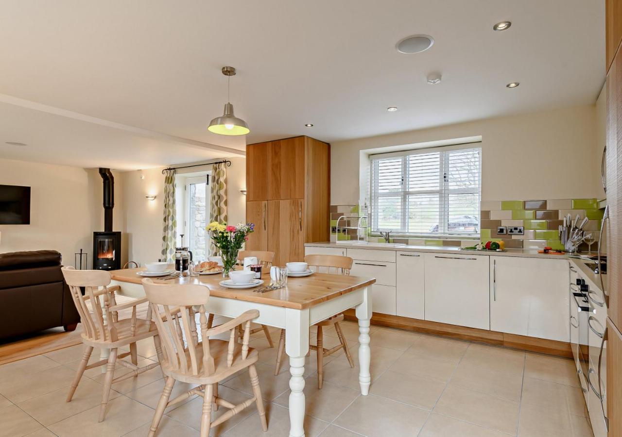 2 Bed in Gilwern oc-o27004