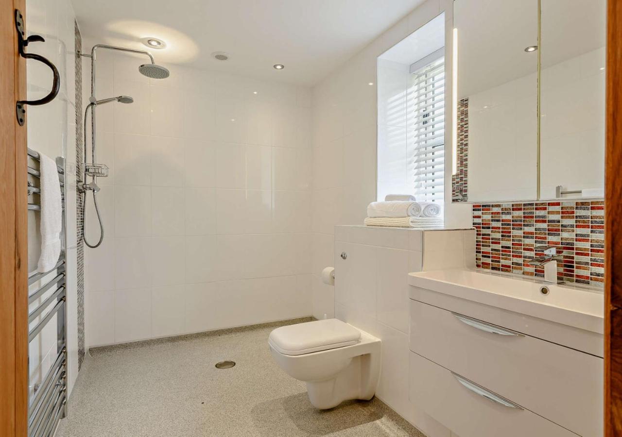 2 Bed in Gilwern oc-o27004