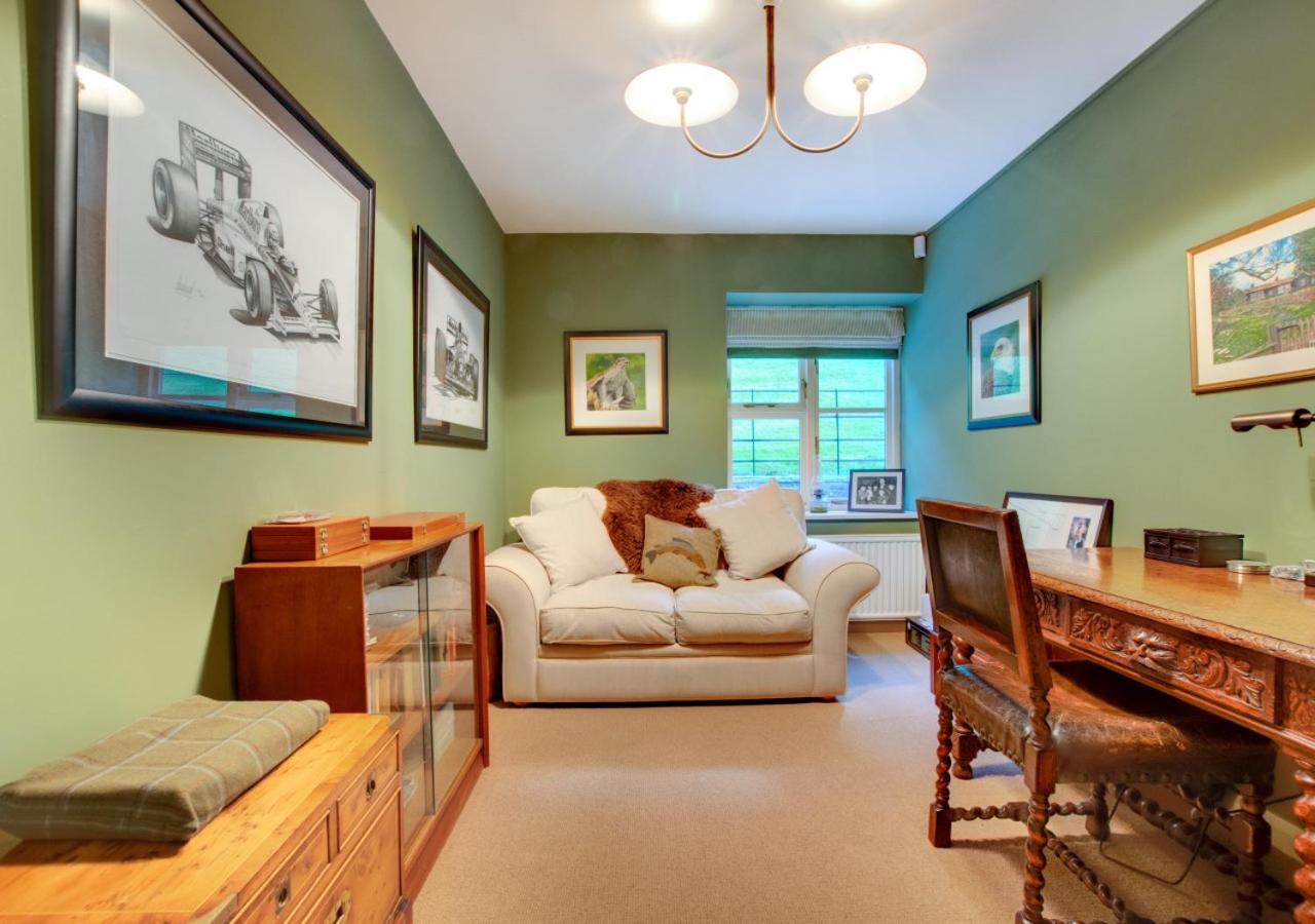 4 Bed in Builth Wells oc-bow197