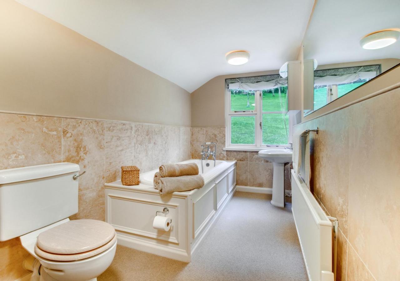 4 Bed in Builth Wells oc-bow197