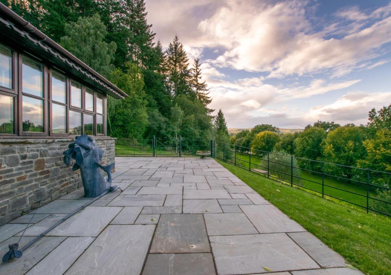 4 Bed in Builth Wells oc-bow197