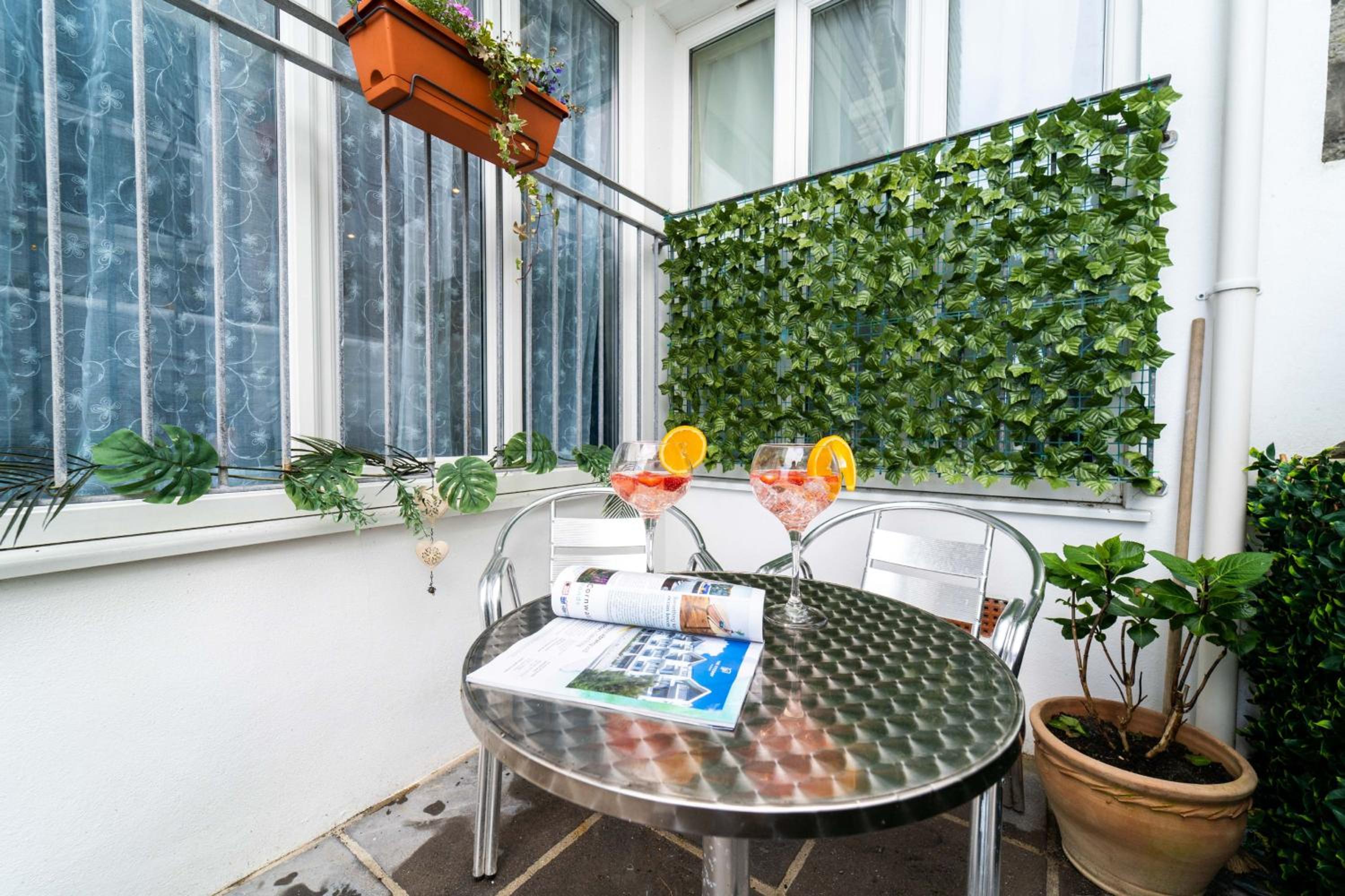 balance & terrace